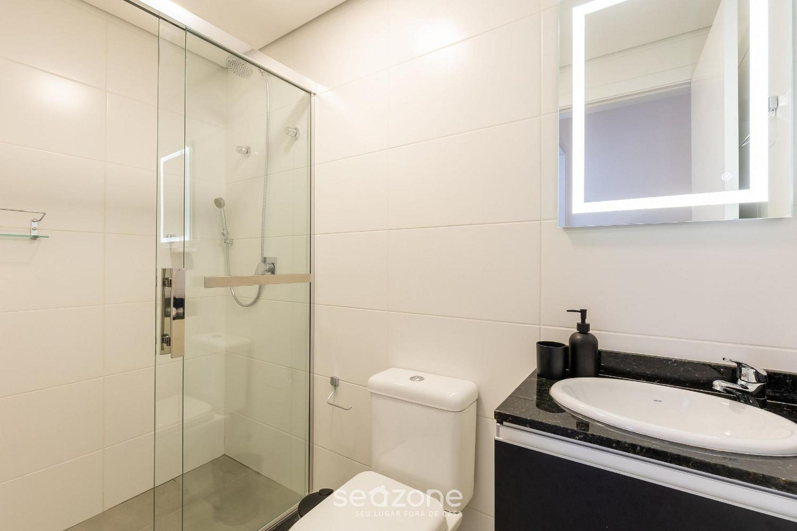 Apartments w/ Self Check-in in Downtown Curitiba - NLV
