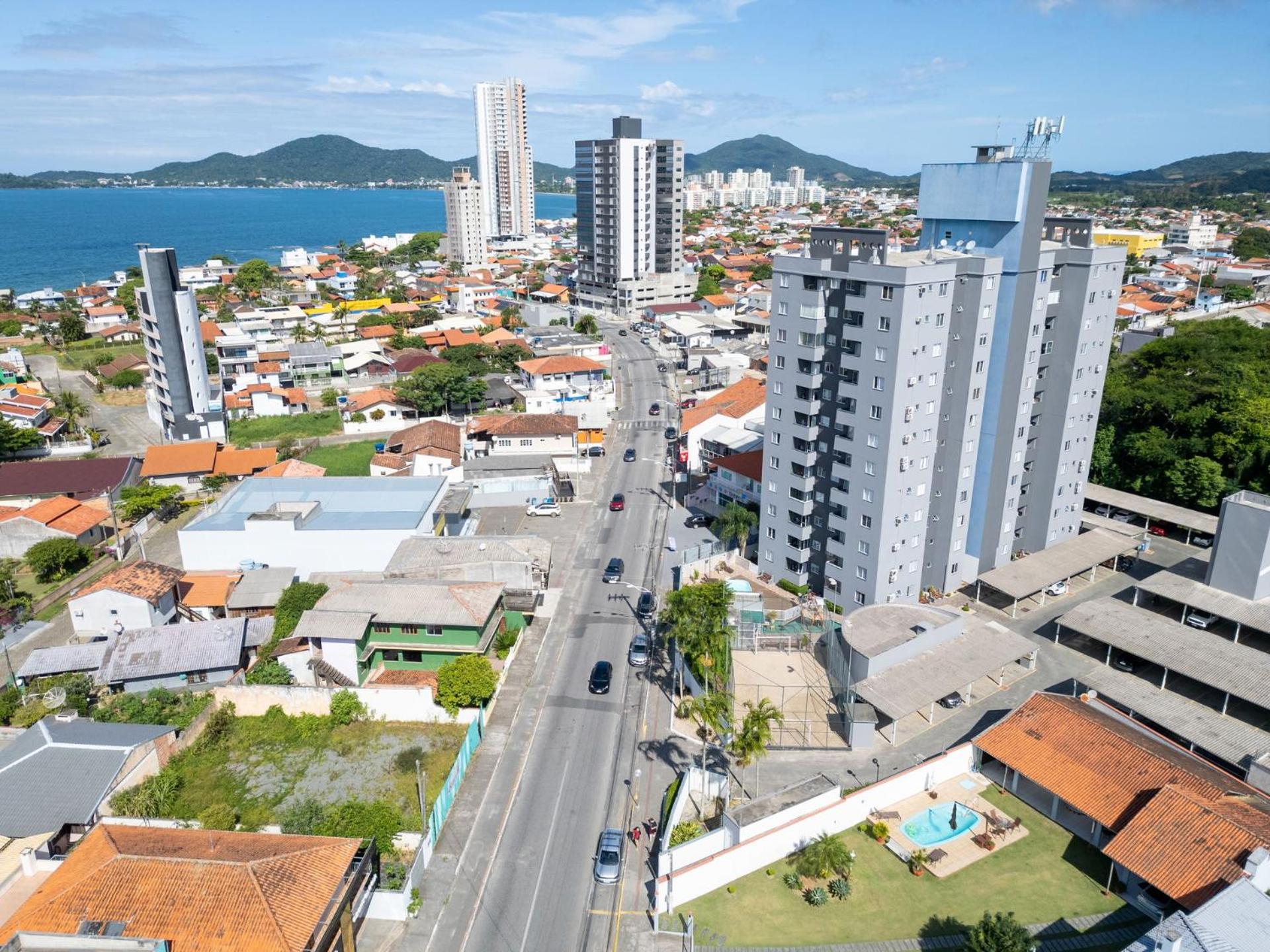 Apto Vista Mar Conforto e Lazer no Centro PD7324