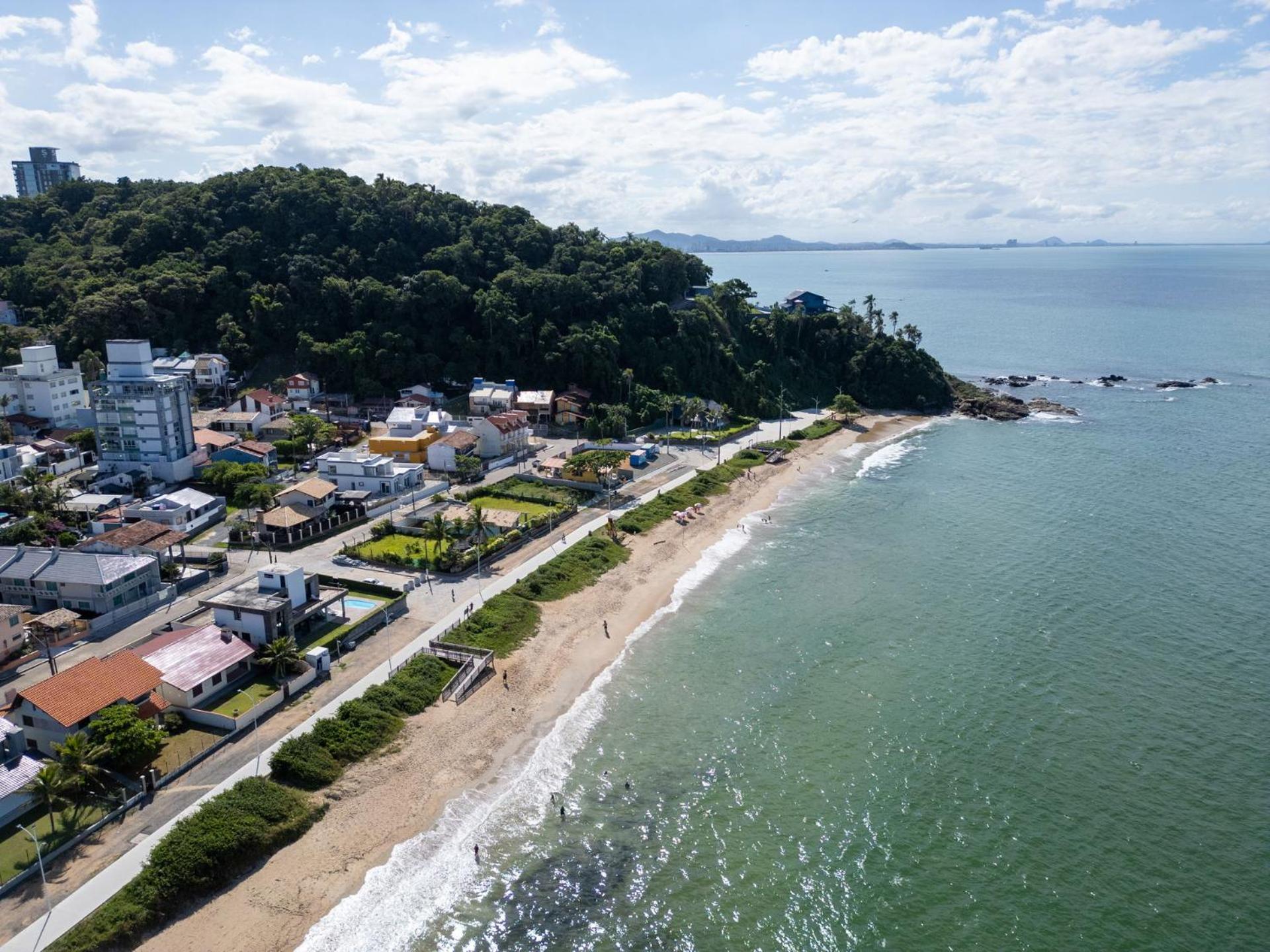 Apto Vista Mar Conforto e Lazer no Centro PD7324