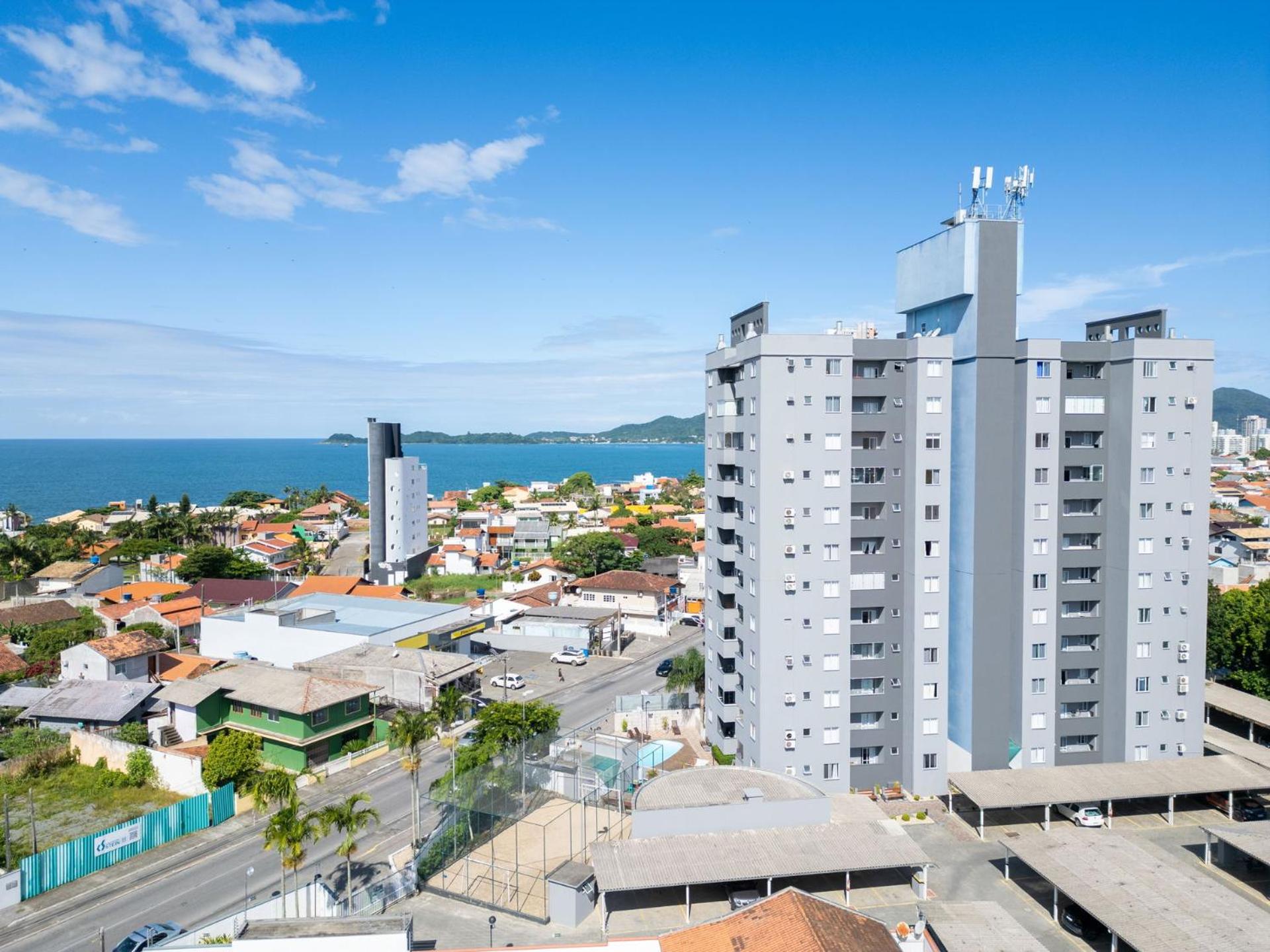 Apto Vista Mar Conforto e Lazer no Centro PD7324