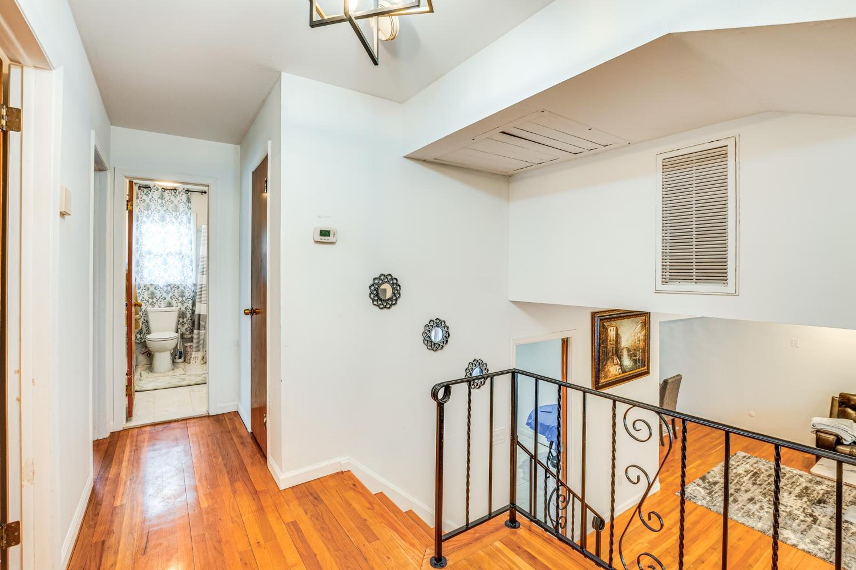 Work, Explore and Relax Centrally Located Union Gem