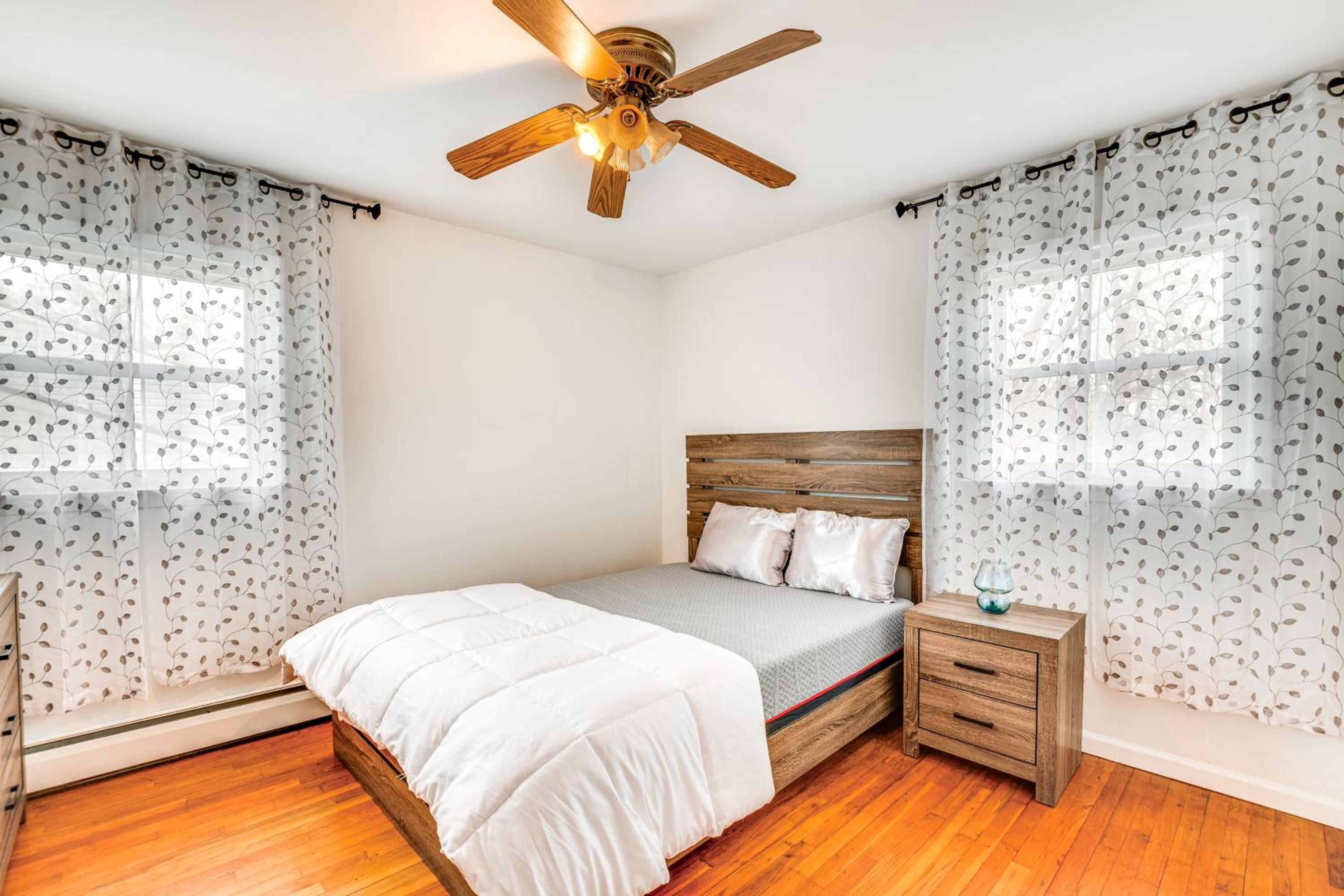 Work, Explore and Relax Centrally Located Union Gem