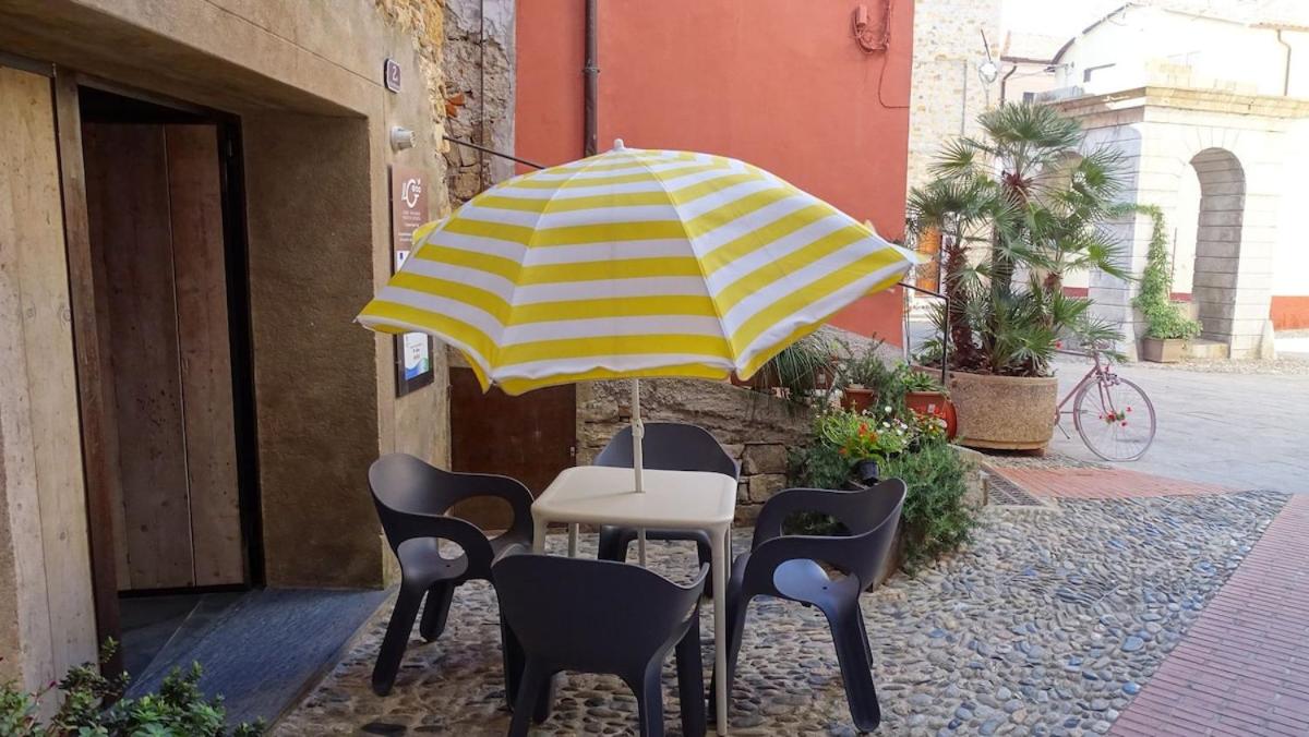 HOST4U - PAPA GIGI's House, Beautiful Apartment into Ancient Stone