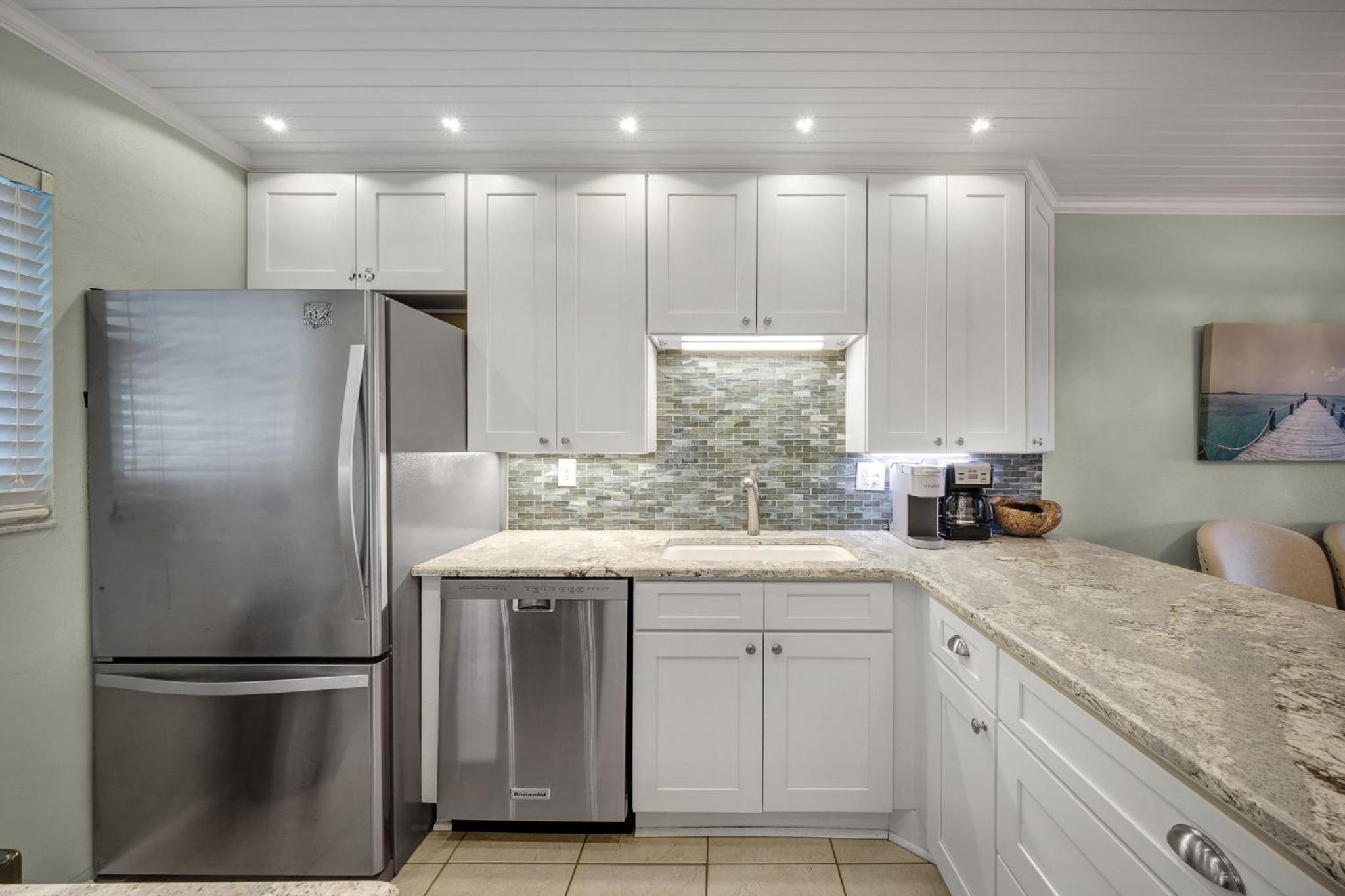 Top Floor Ocean and Pool Views located on No-Drive Beach with 2 Complex Pools