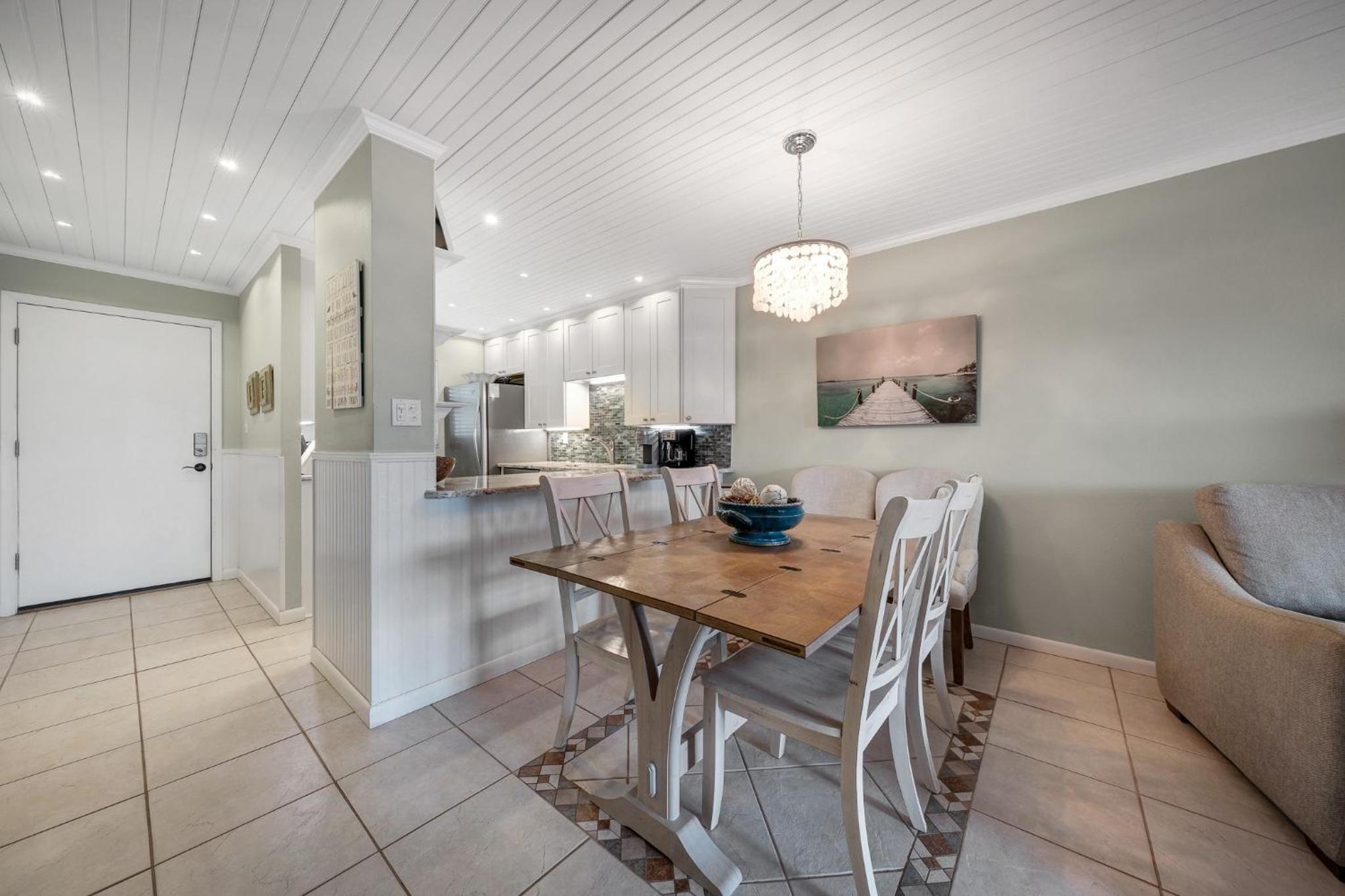 Top Floor Ocean and Pool Views located on No-Drive Beach with 2 Complex Pools