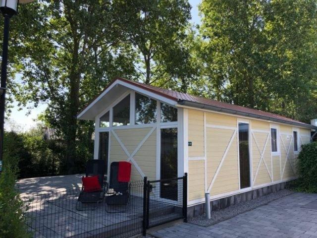 Breskens Laguna Chalet mit Zaun Haus Nr A04