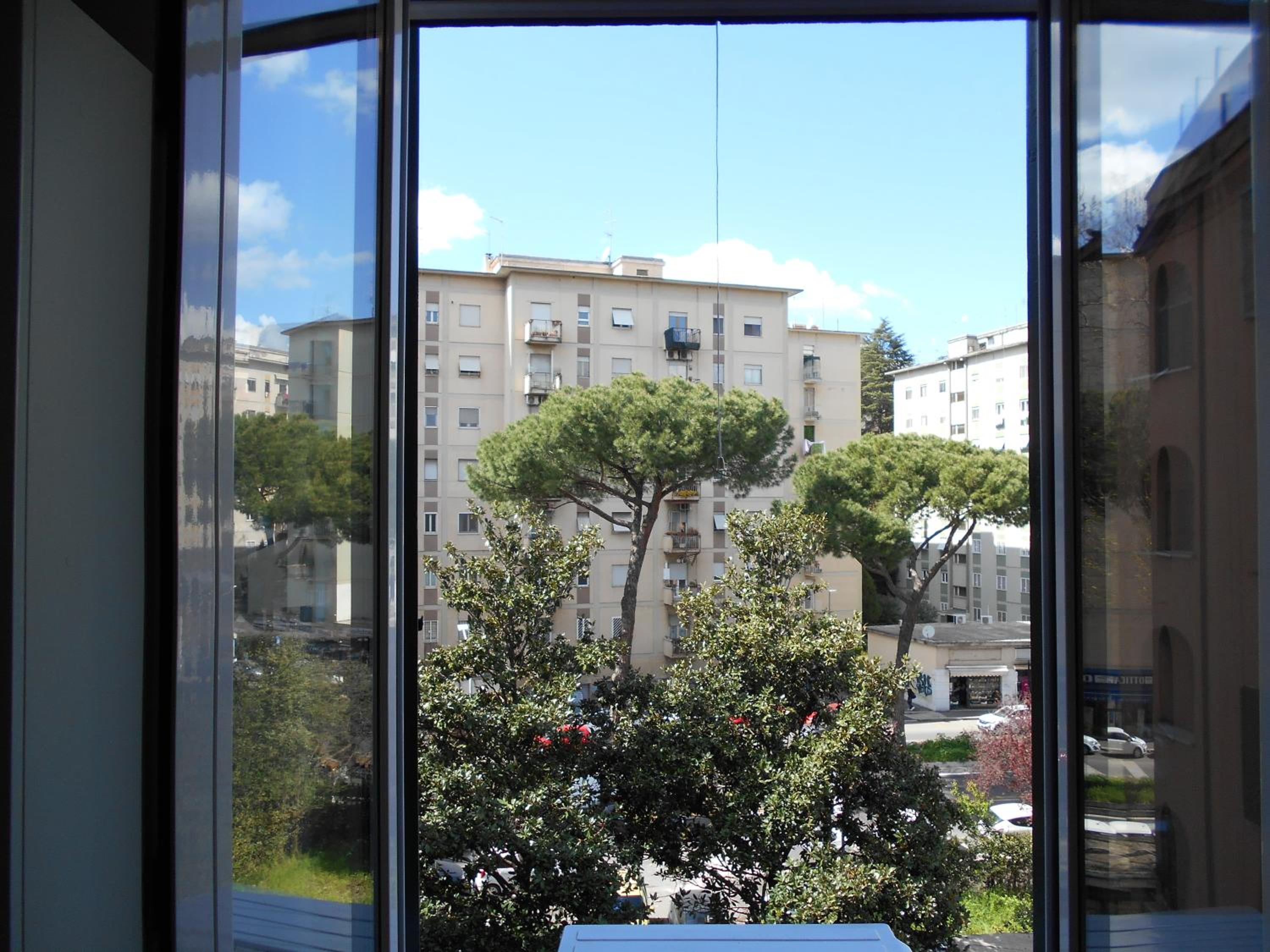Domus Iarovalvi