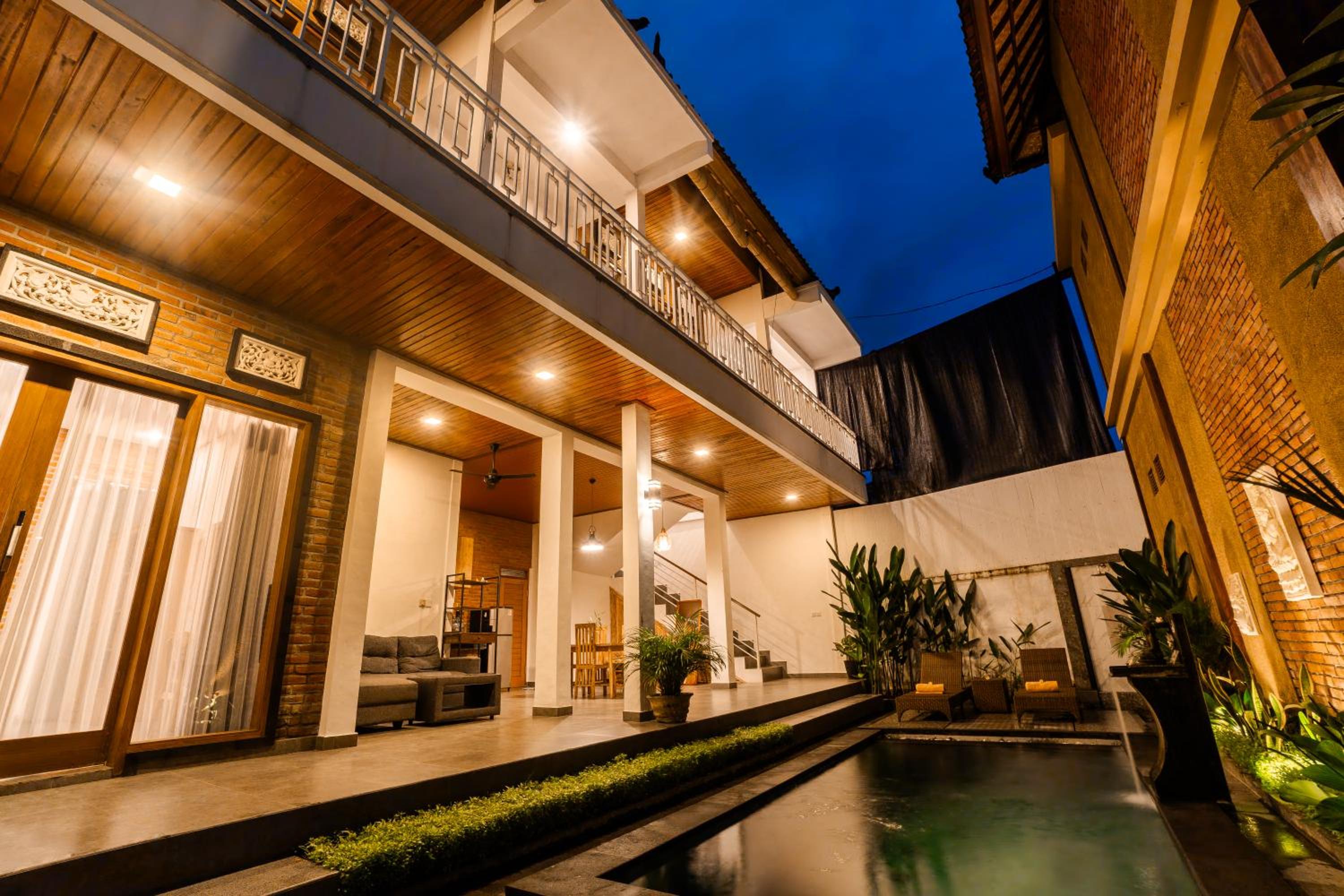 Dharma Villa - Spacious 3BR Private Pool Villa for Families & Groups