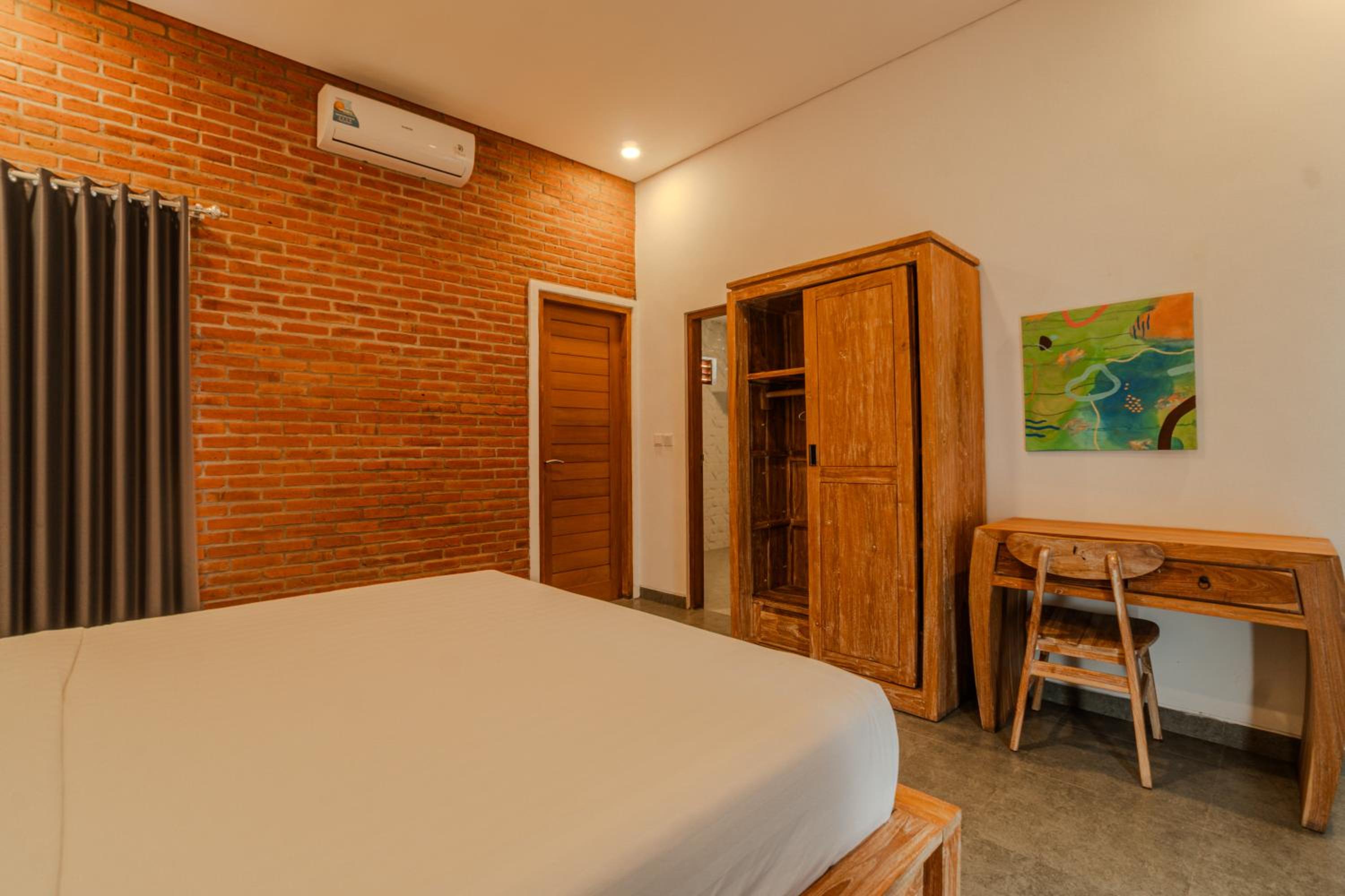 Dharma Villa - Spacious 3BR Private Pool Villa for Families & Groups