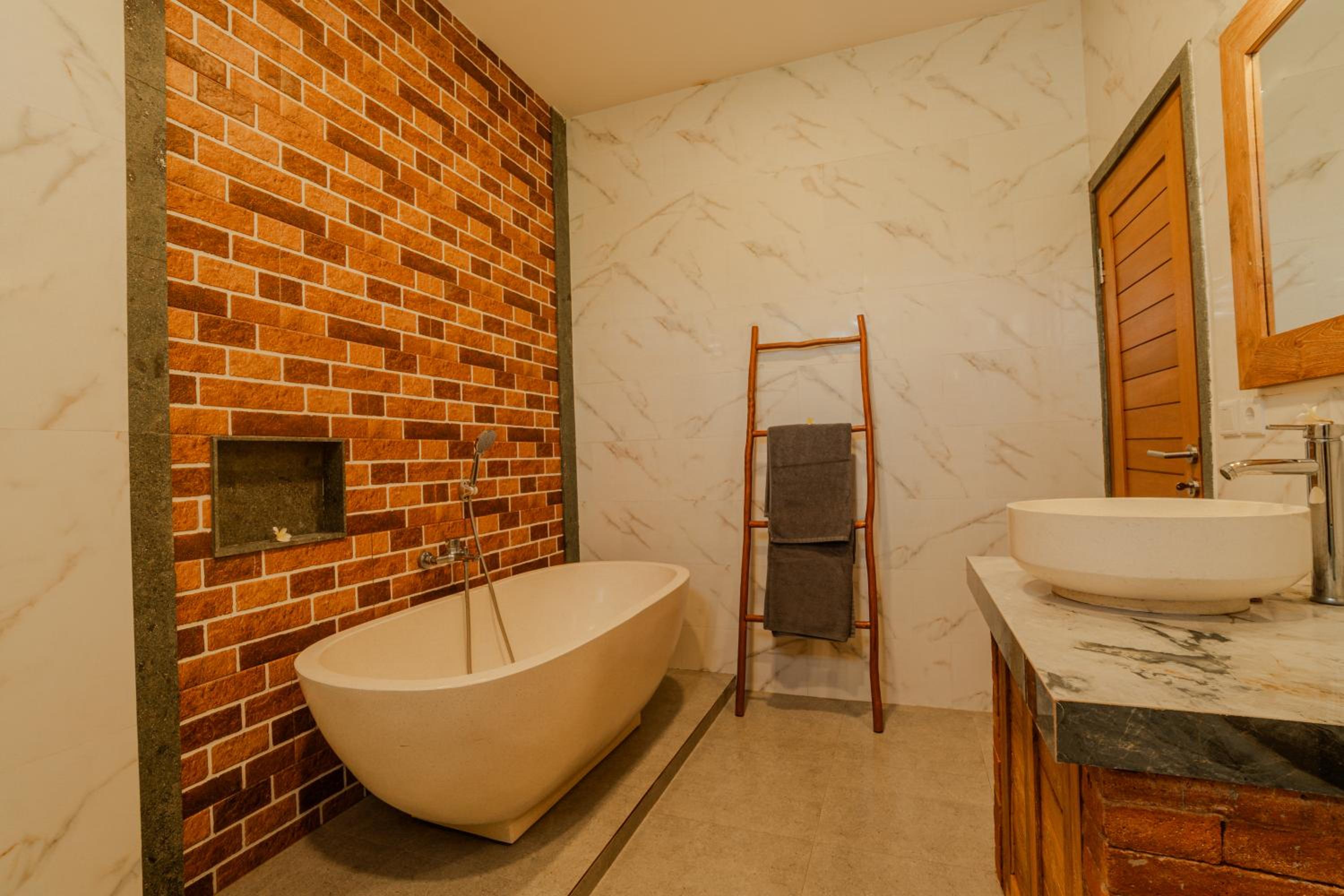 Dharma Villa - Spacious 3BR Private Pool Villa for Families & Groups