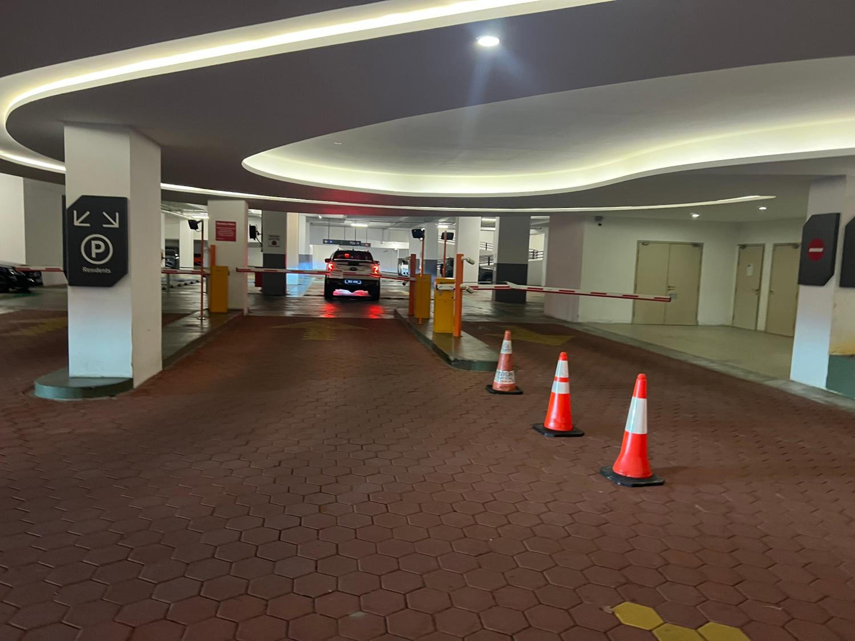 V Residence Sunway Velocity Kuala Lumpur by Vivid Stay