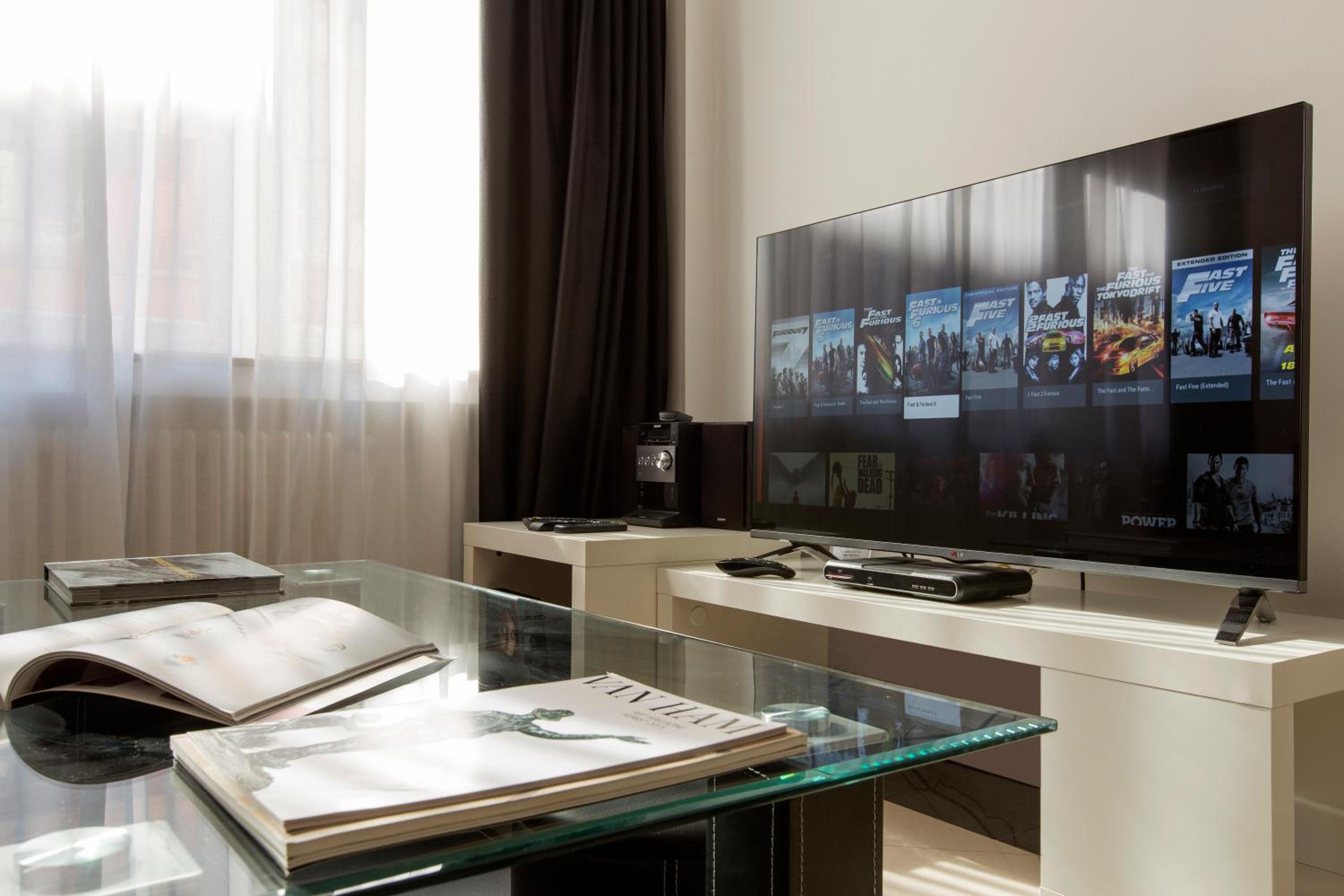 The Queen Luxury Apartments - Villa Serena