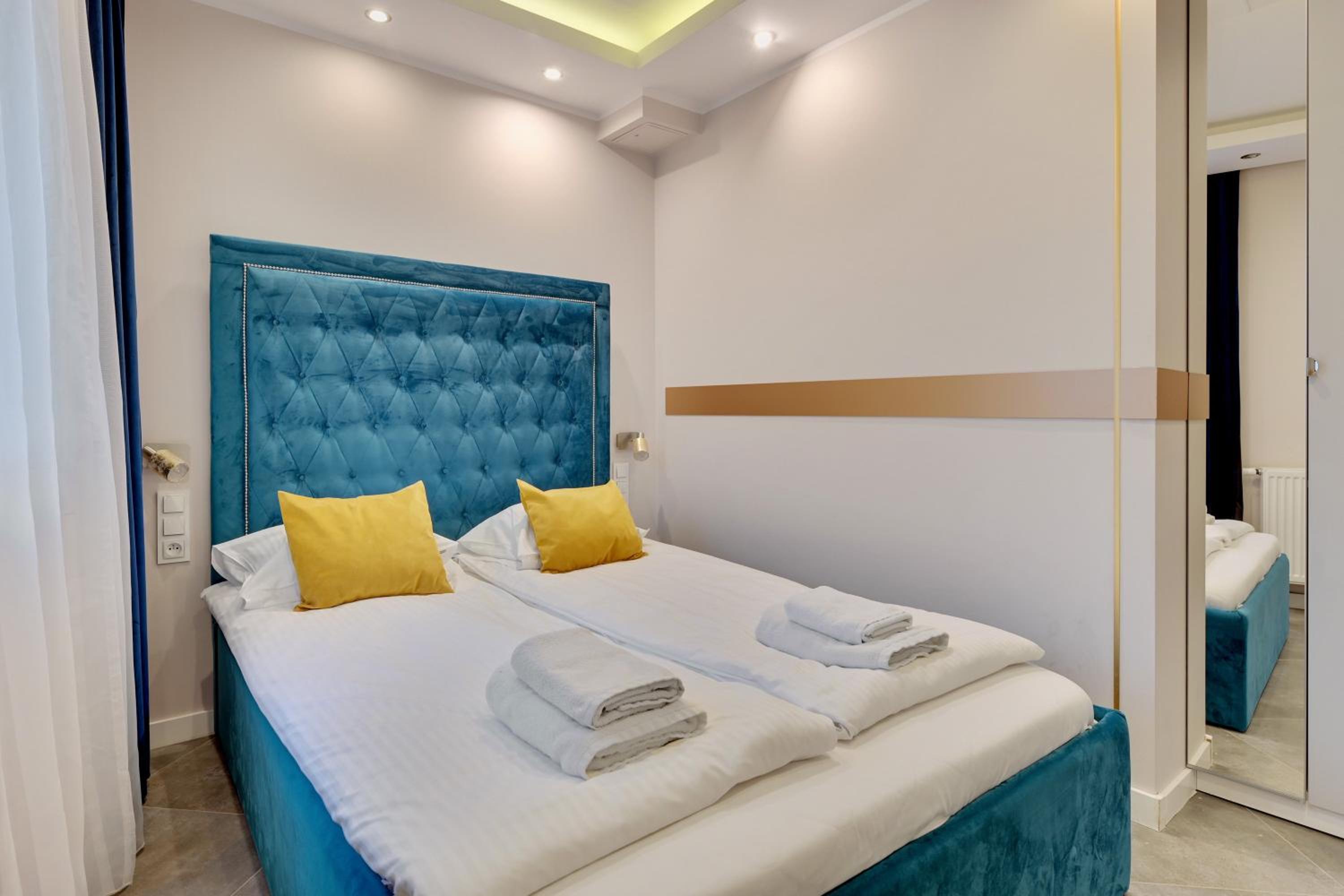 Flatbook - City Center SPA Apartments Waterlane Island