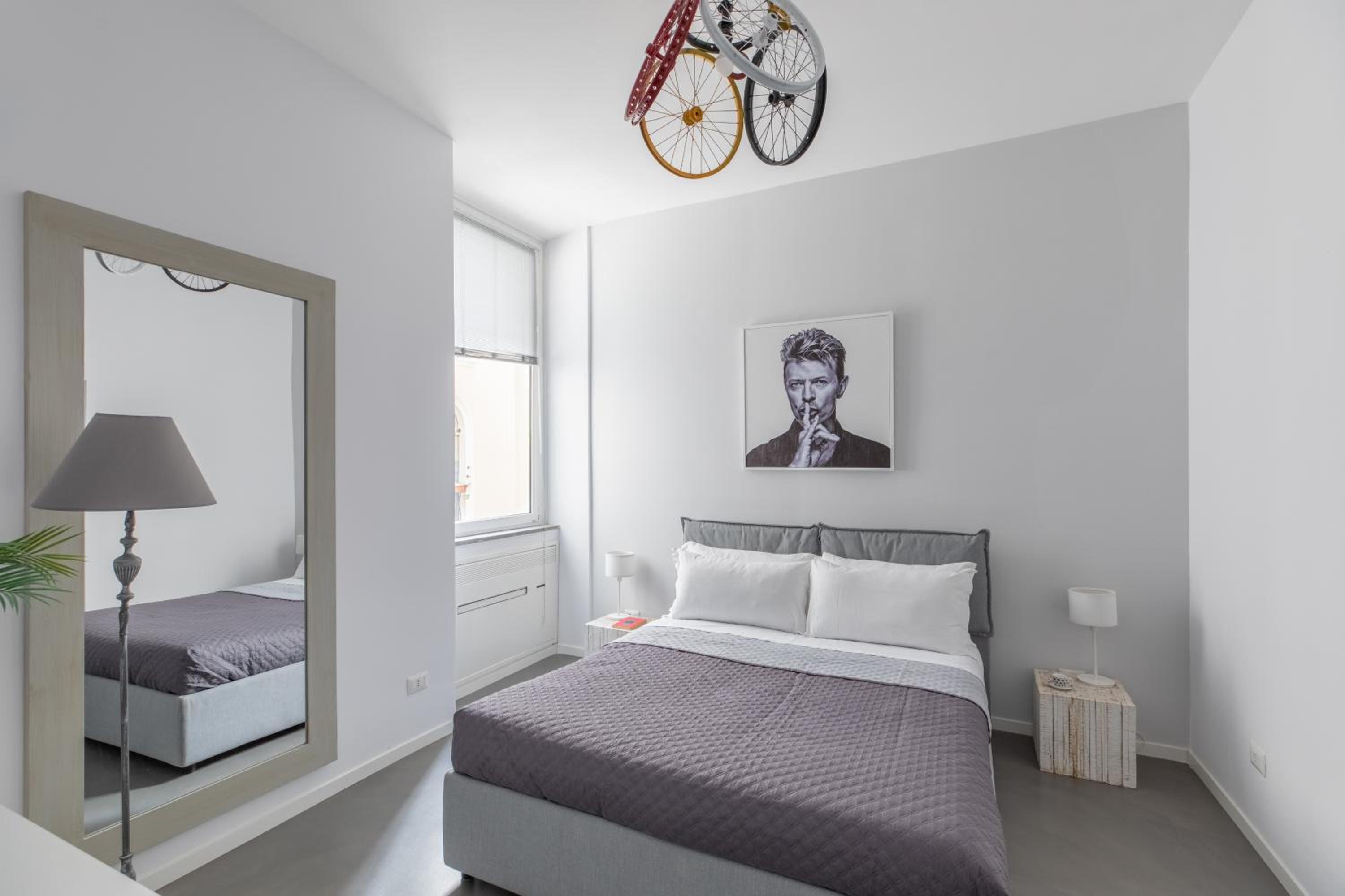 Trastevere Modern 4BR 4baths, WIFI, AC, custom kitchen, living room