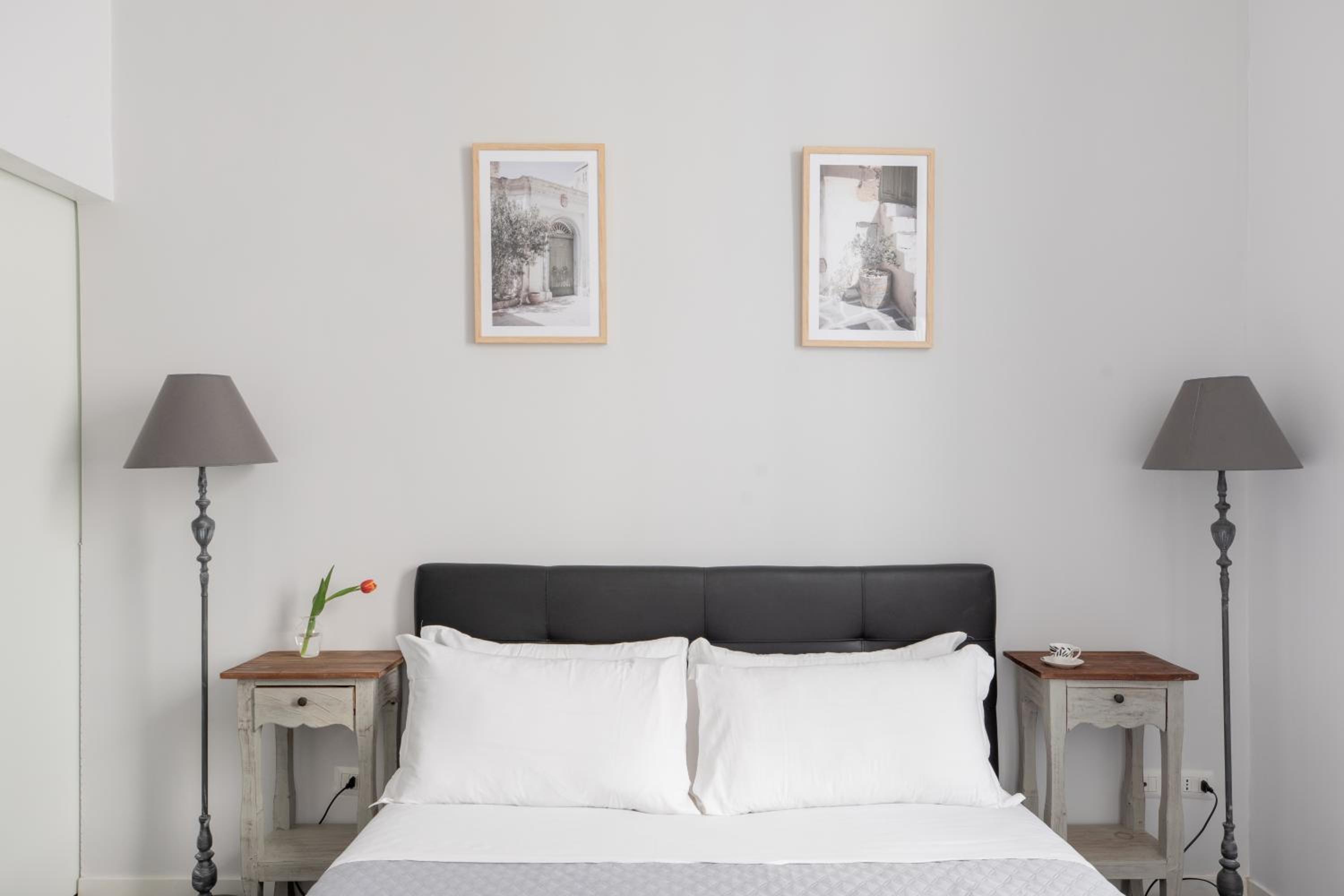 Trastevere Modern 4BR 4baths, WIFI, AC, custom kitchen, living room