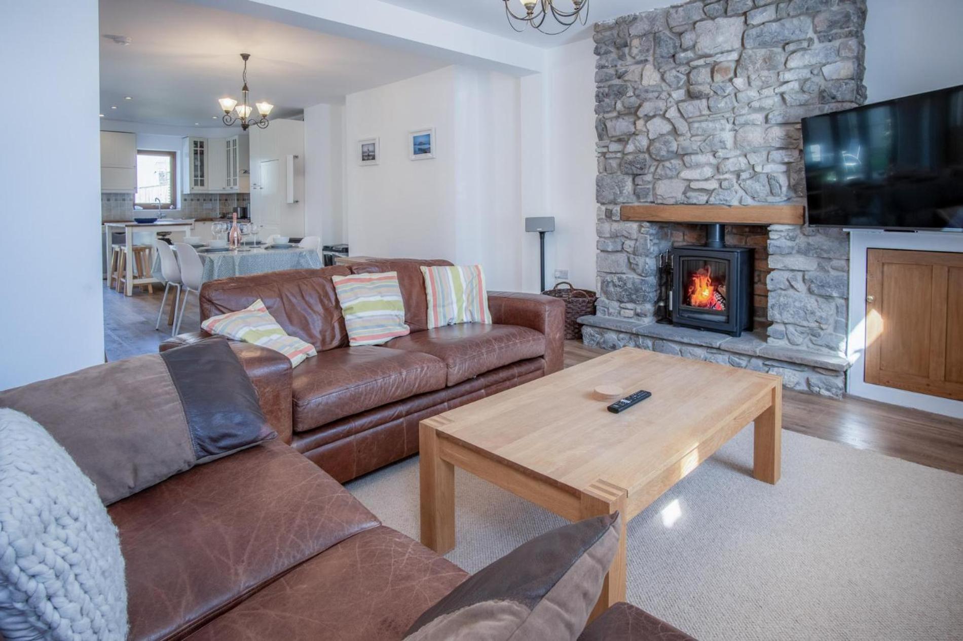 Nottage Road - 3 Bedroom Holiday Home - Mumbles