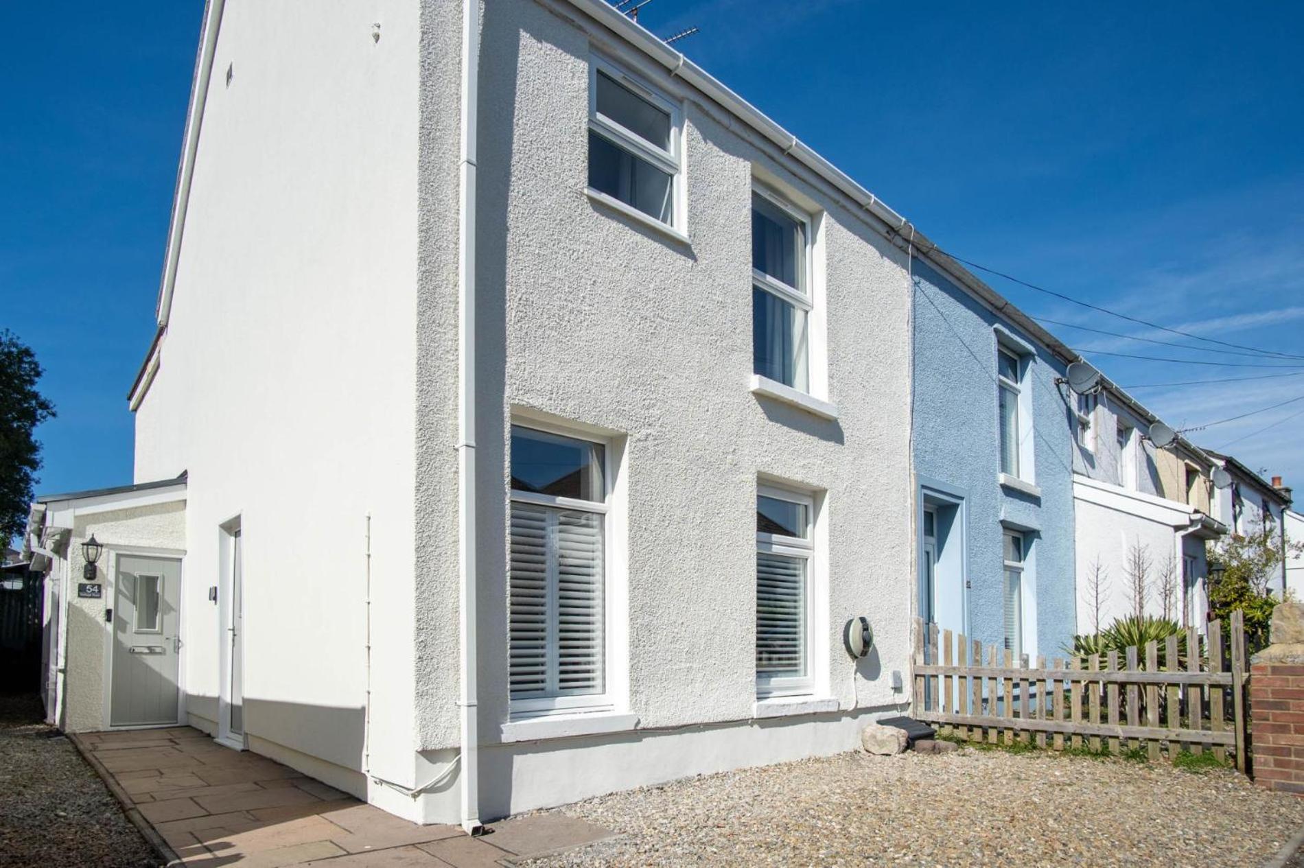 Nottage Road - 3 Bedroom Holiday Home - Mumbles