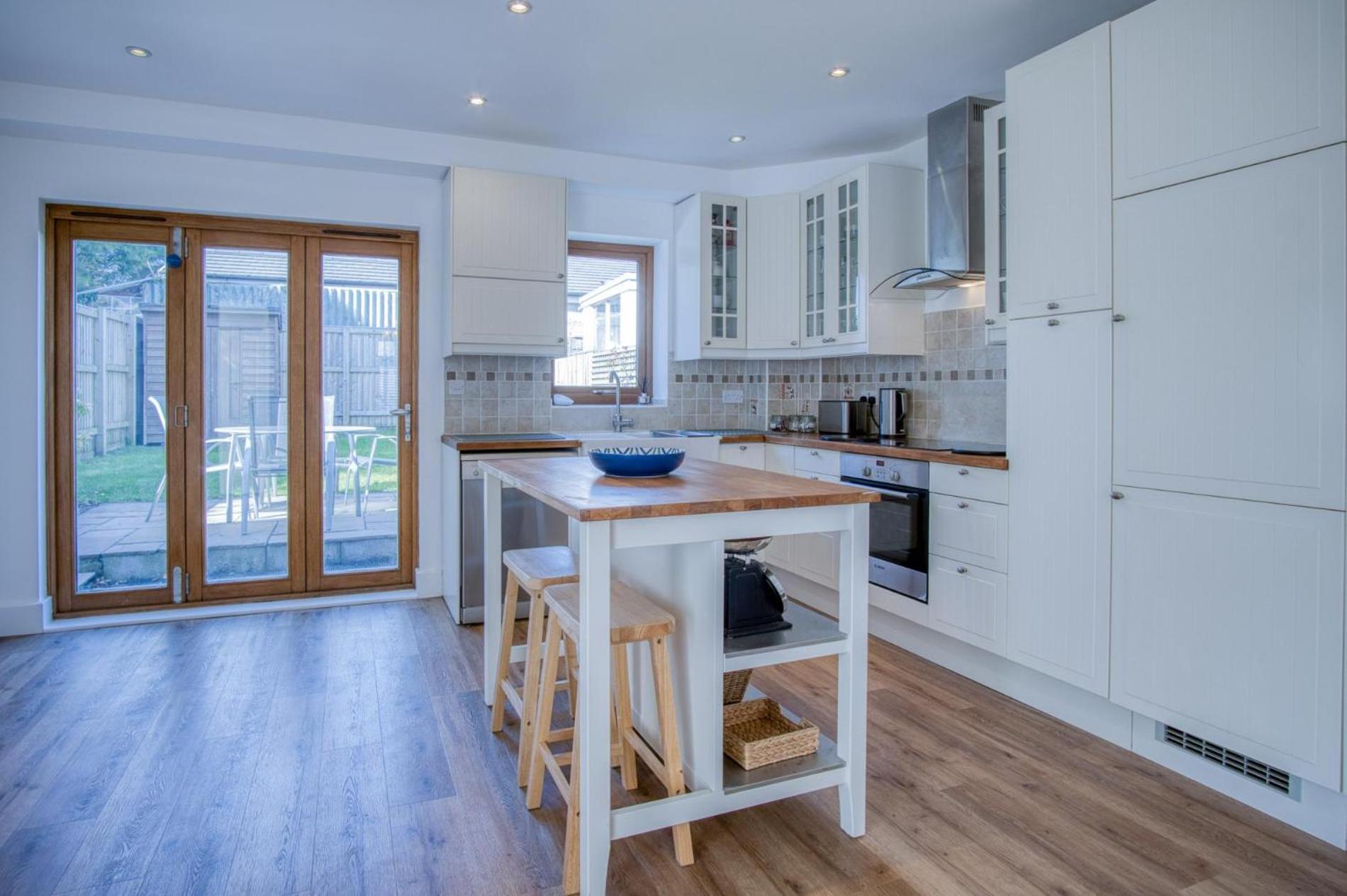 Nottage Road - 3 Bedroom Holiday Home - Mumbles