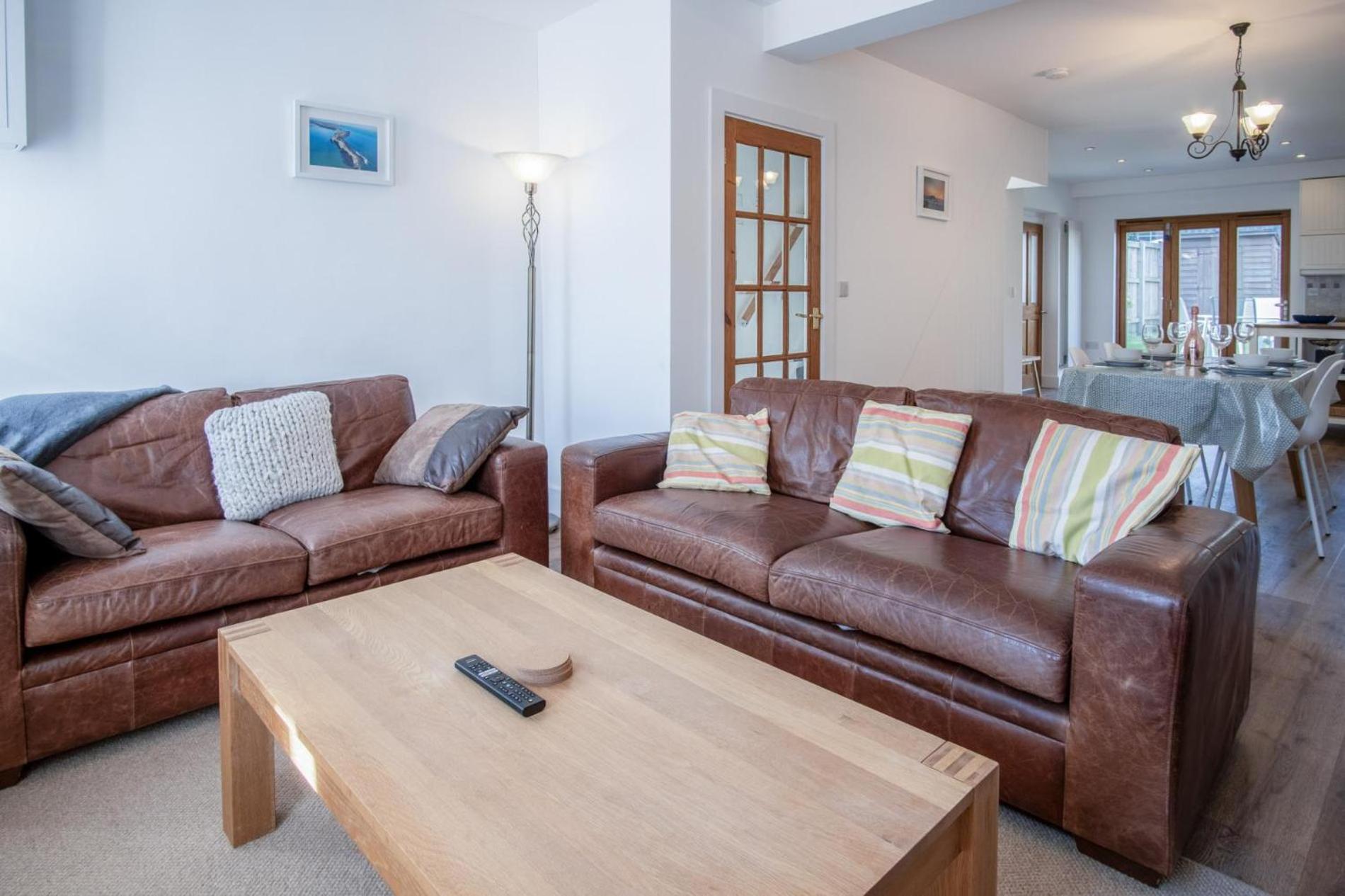 Nottage Road - 3 Bedroom Holiday Home - Mumbles