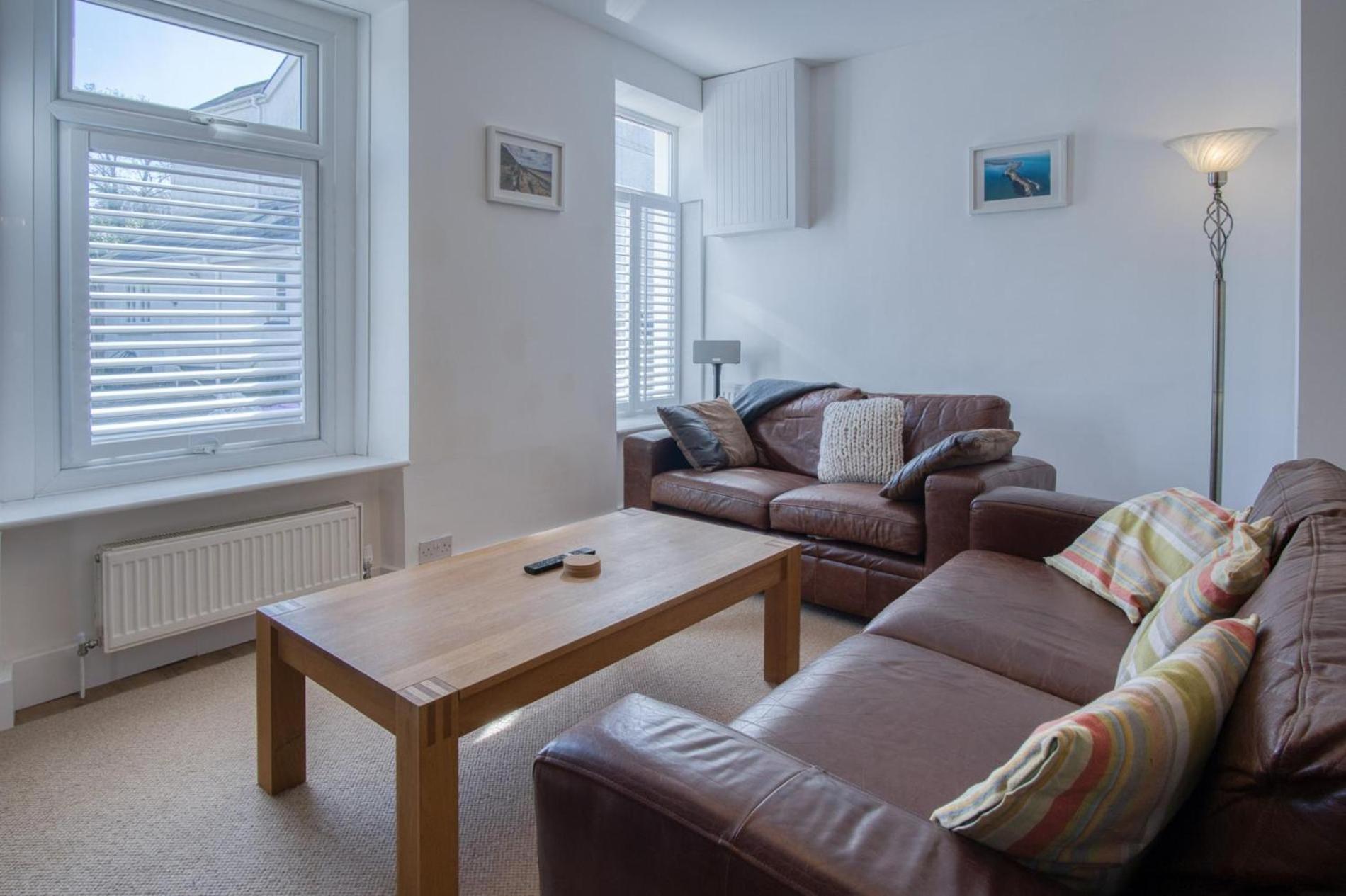 Nottage Road - 3 Bedroom Holiday Home - Mumbles