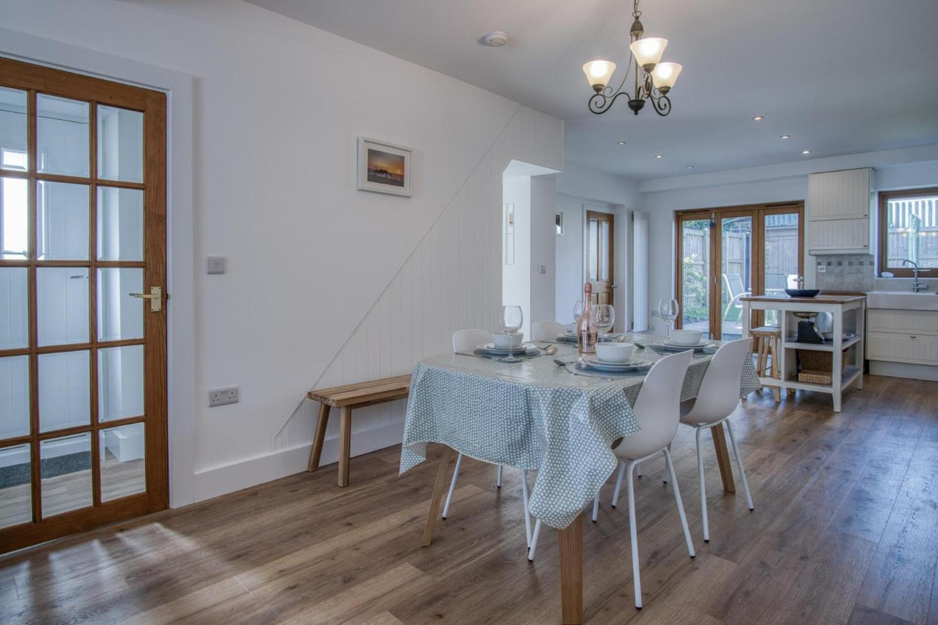 Nottage Road - 3 Bedroom Holiday Home - Mumbles