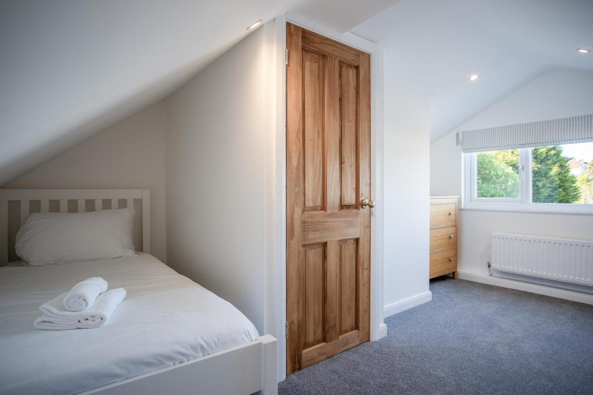 Nottage Road - 3 Bedroom Holiday Home - Mumbles