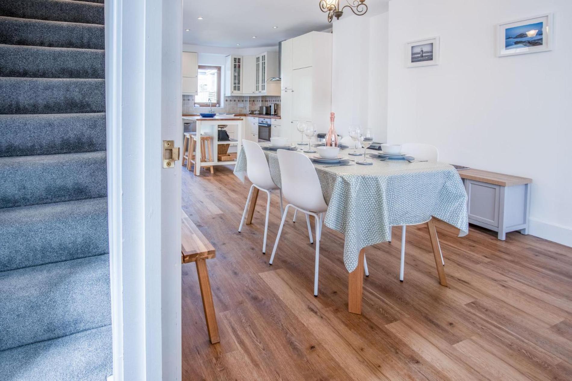 Nottage Road - 3 Bedroom Holiday Home - Mumbles
