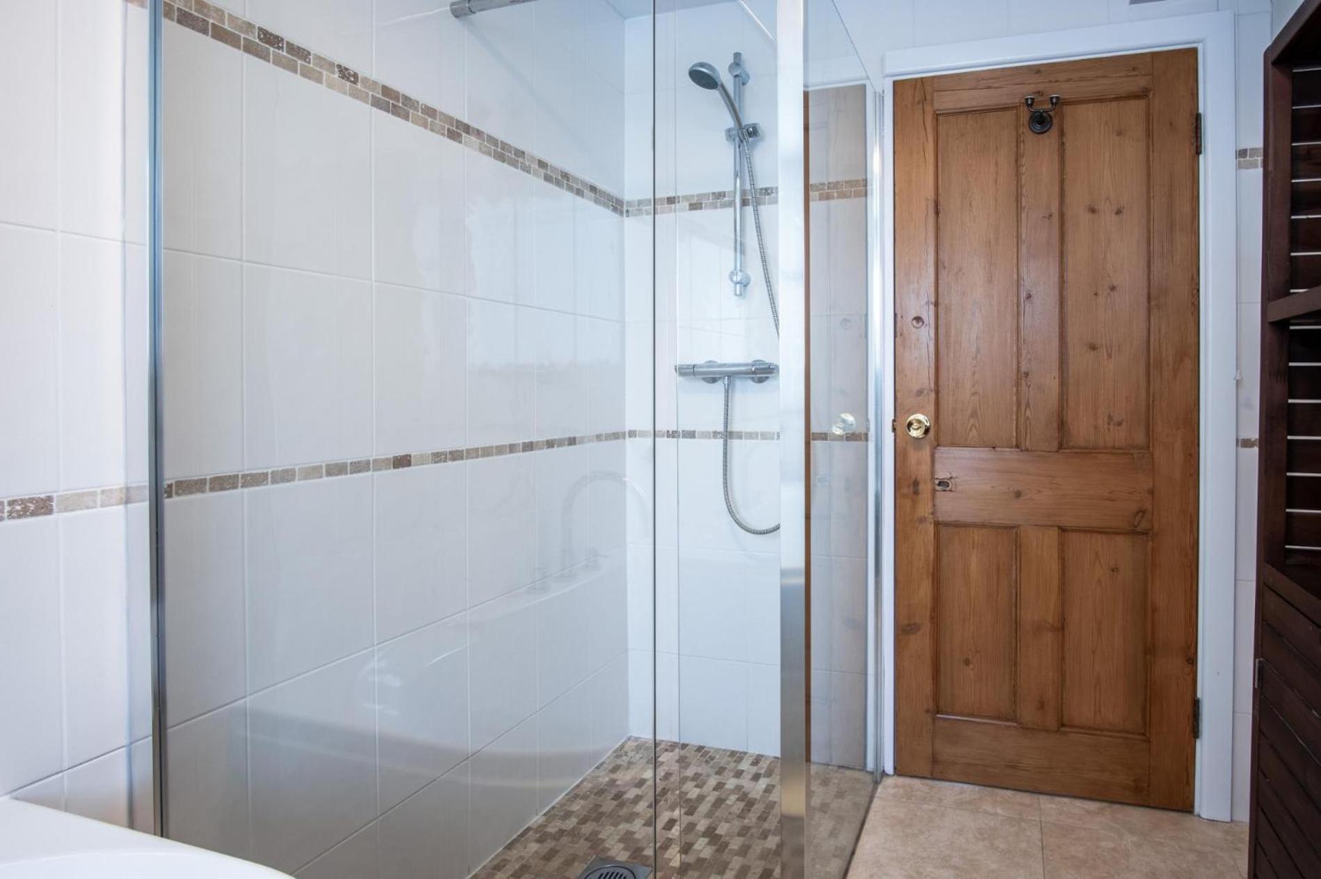 Nottage Road - 3 Bedroom Holiday Home - Mumbles