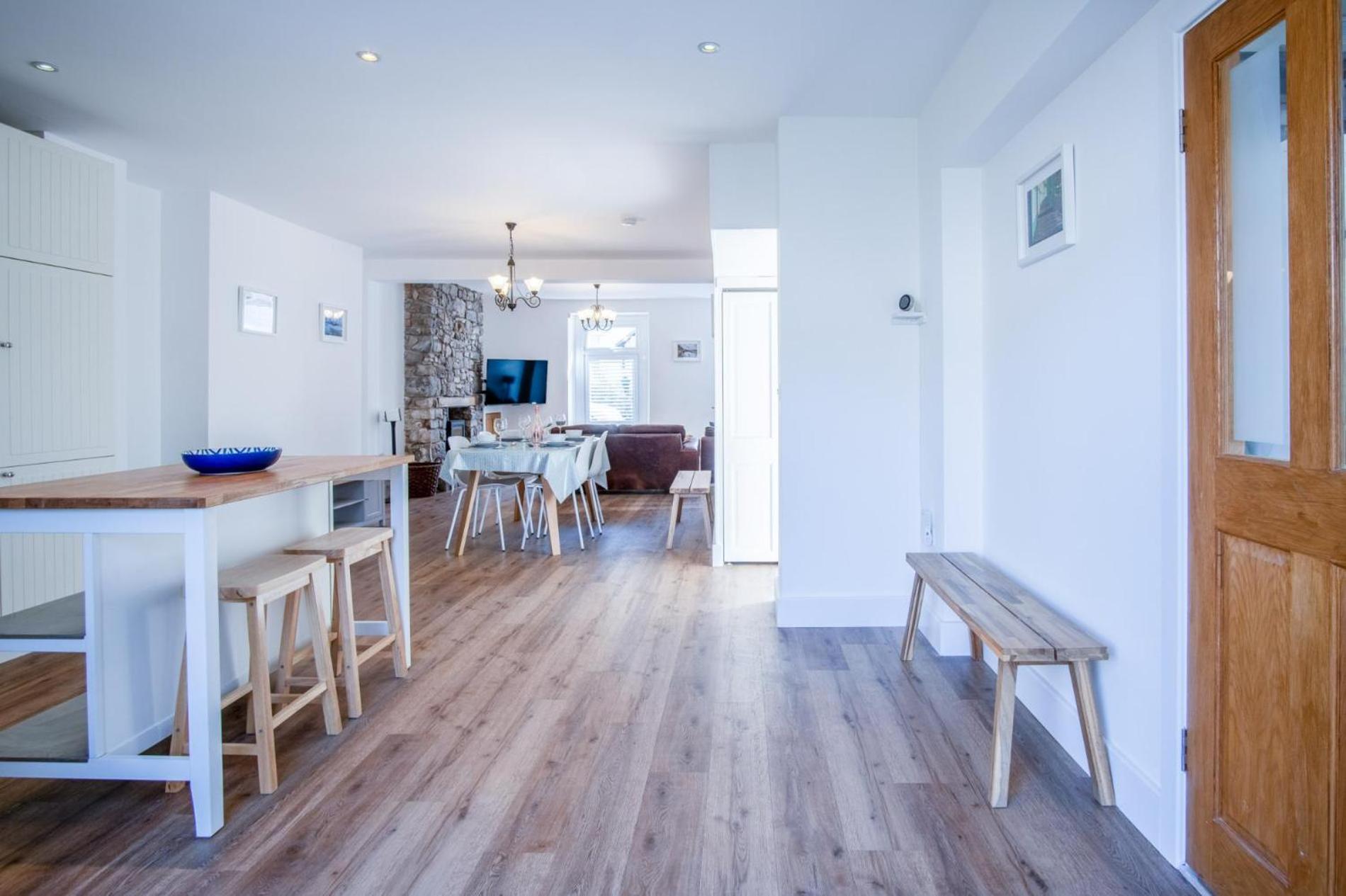 Nottage Road - 3 Bedroom Holiday Home - Mumbles