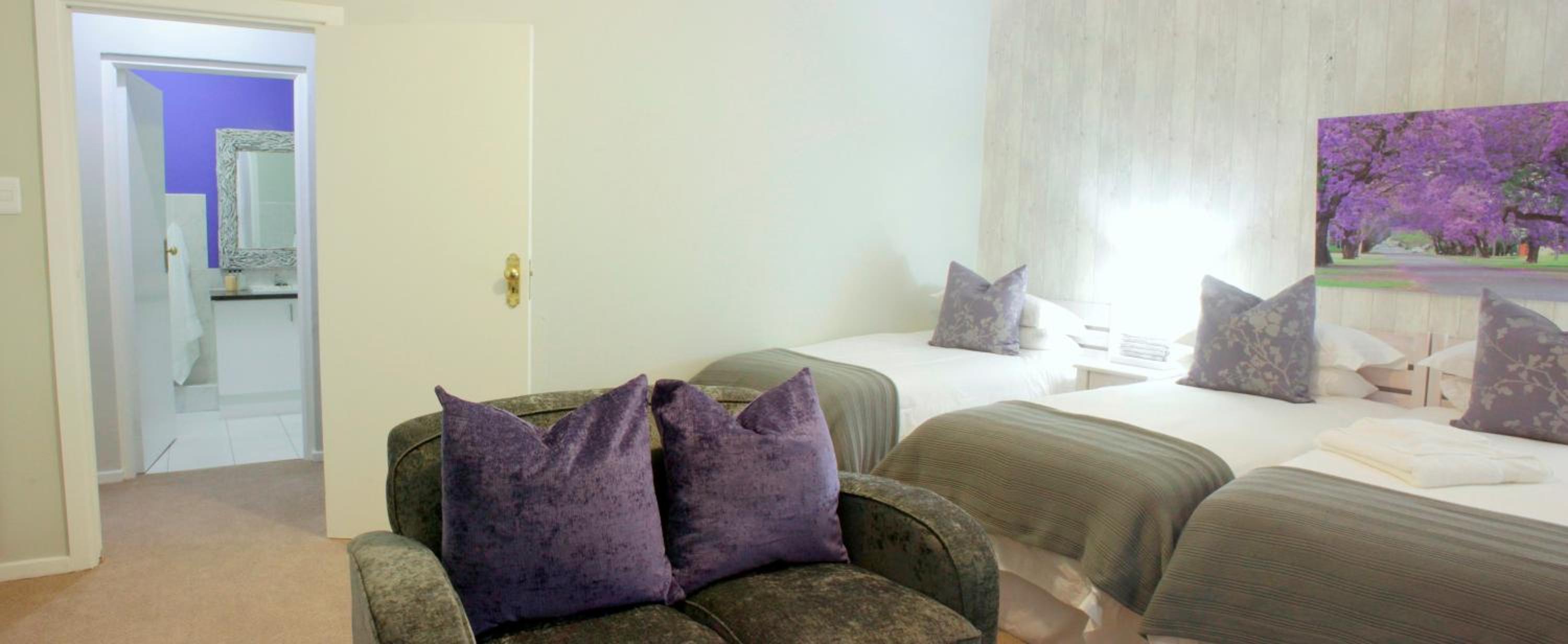 Lodge on Main Guest House and Conference Centre
