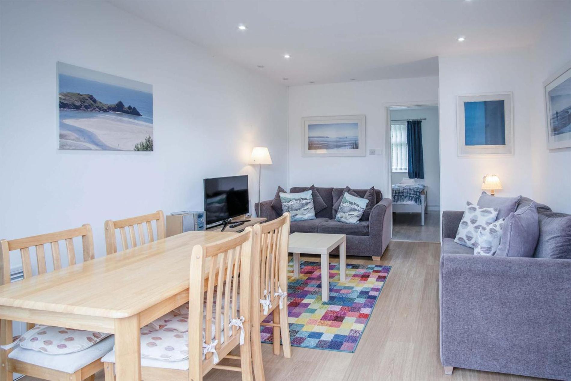 Bayview 58 - 2 Bedroom Chalet - Bayview Oxwich