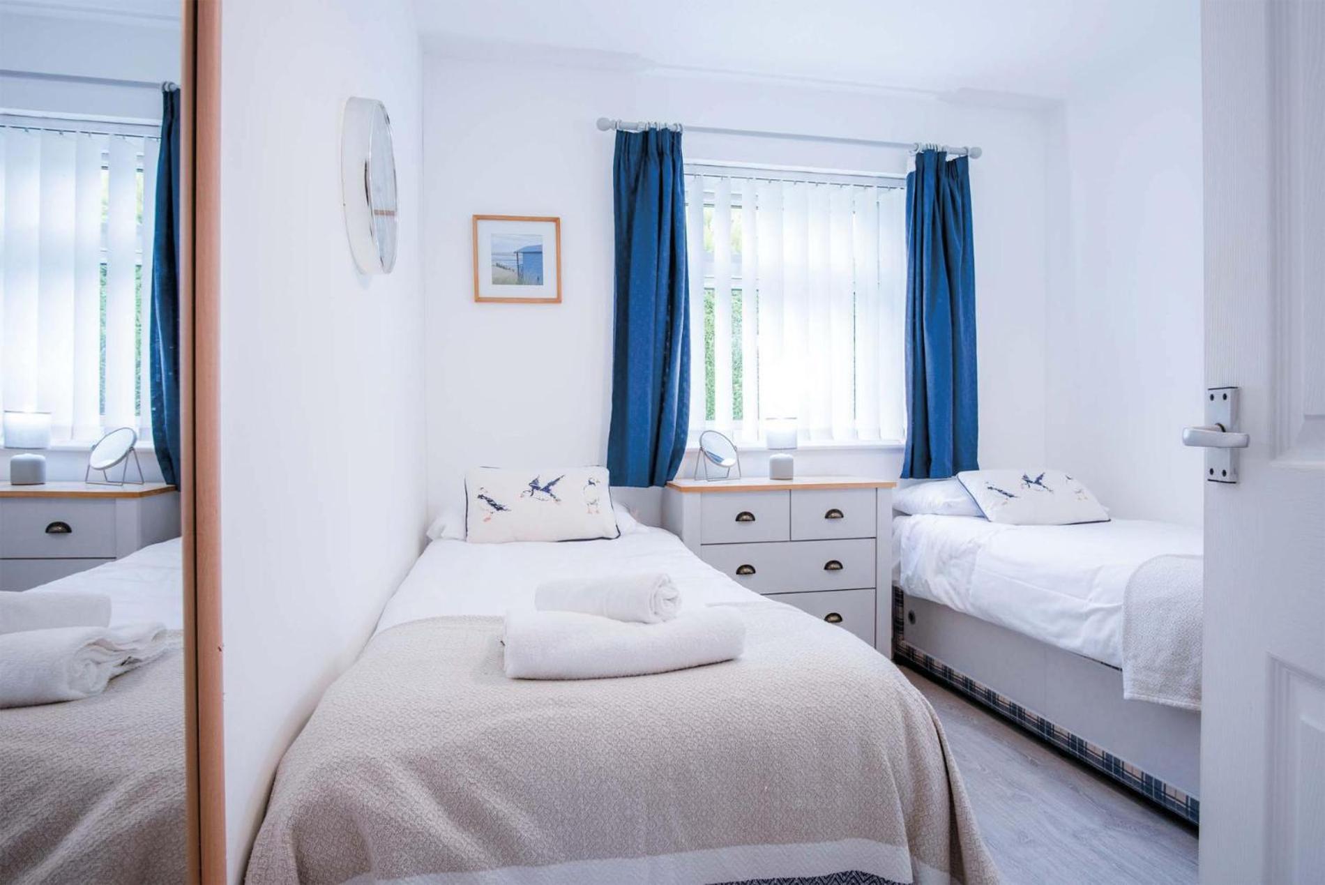 Bayview 58 - 2 Bedroom Chalet - Bayview Oxwich