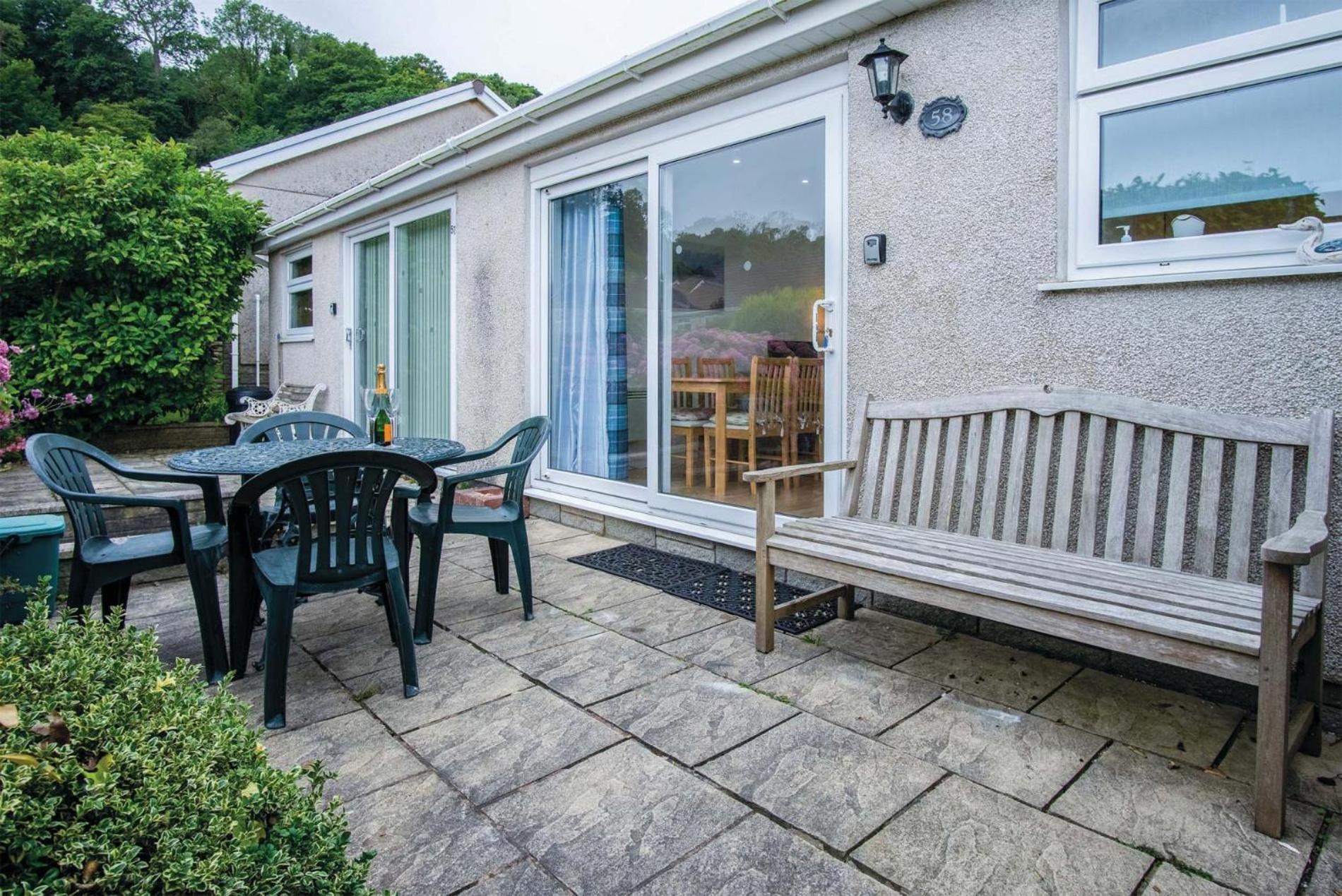 Bayview 58 - 2 Bedroom Chalet - Bayview Oxwich