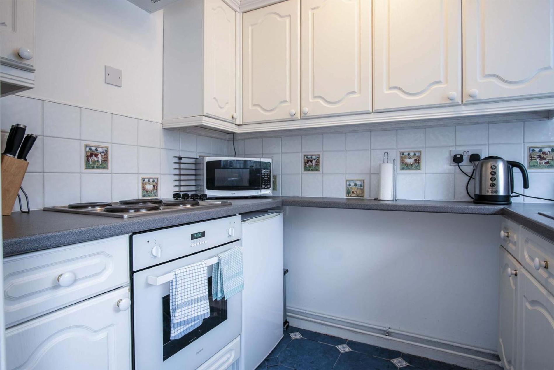 Bayview 58 - 2 Bedroom Chalet - Bayview Oxwich