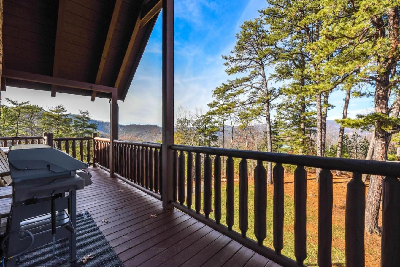 Big Blue Ridge MTN Views Hot Tub Pool Table