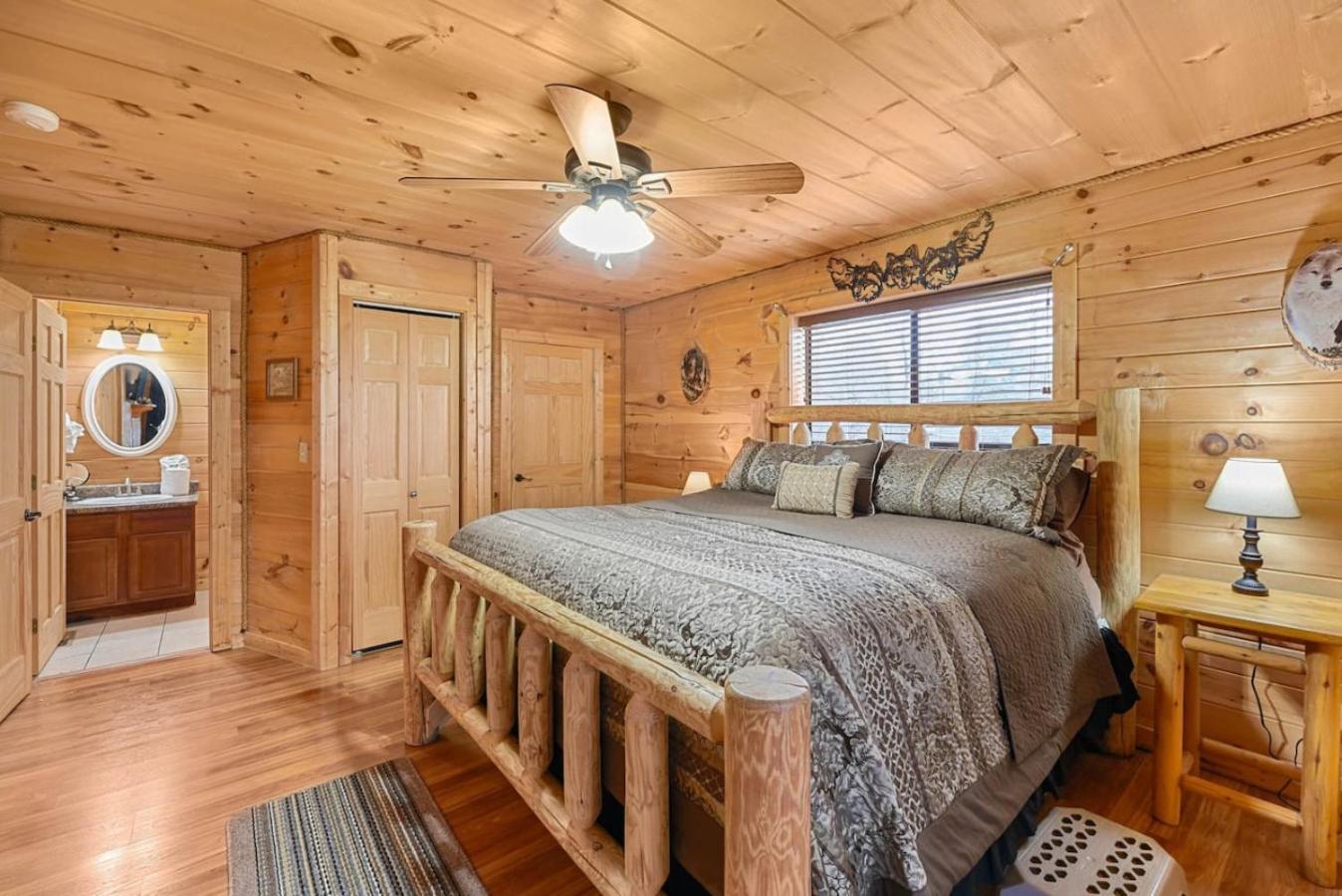 Big Blue Ridge MTN Views Hot Tub Pool Table