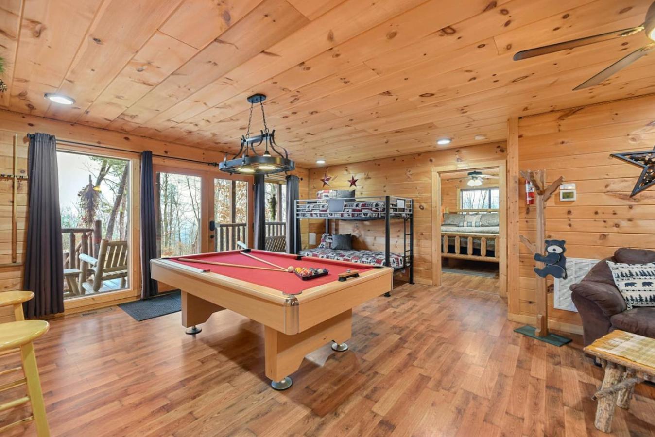 Big Blue Ridge MTN Views Hot Tub Pool Table