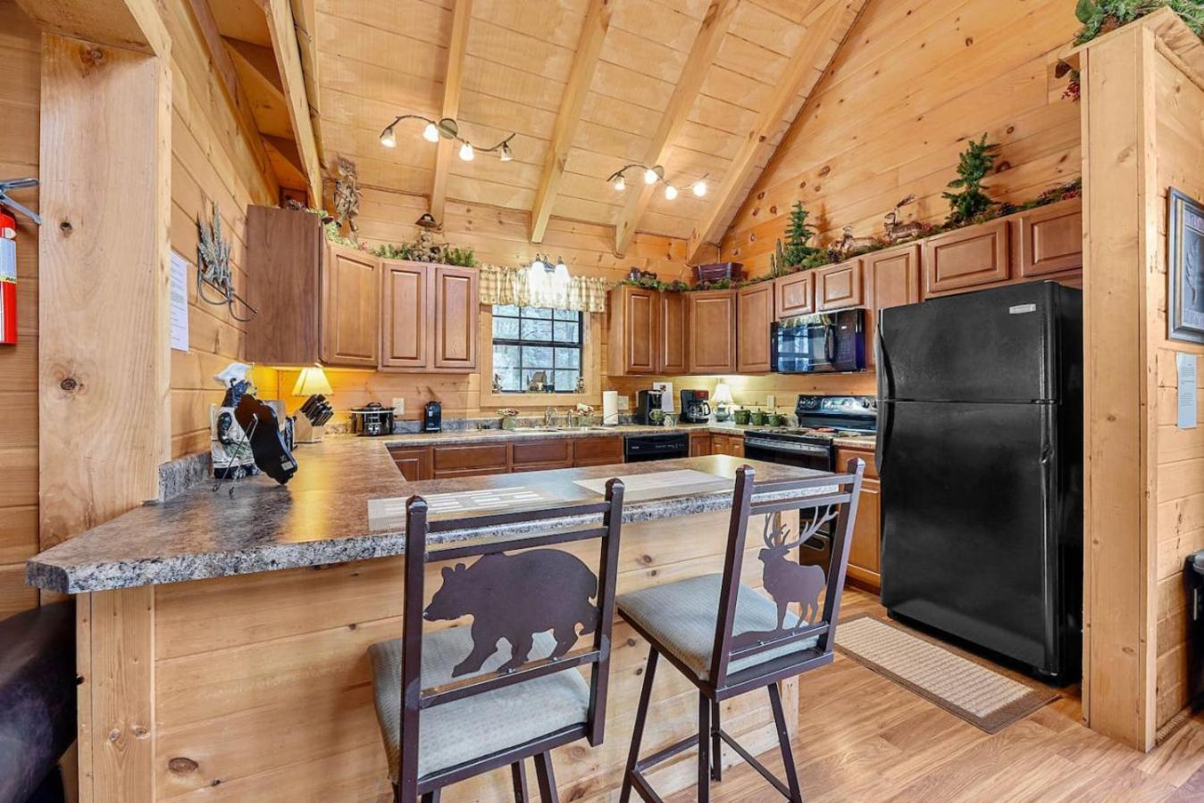 Big Blue Ridge MTN Views Hot Tub Pool Table