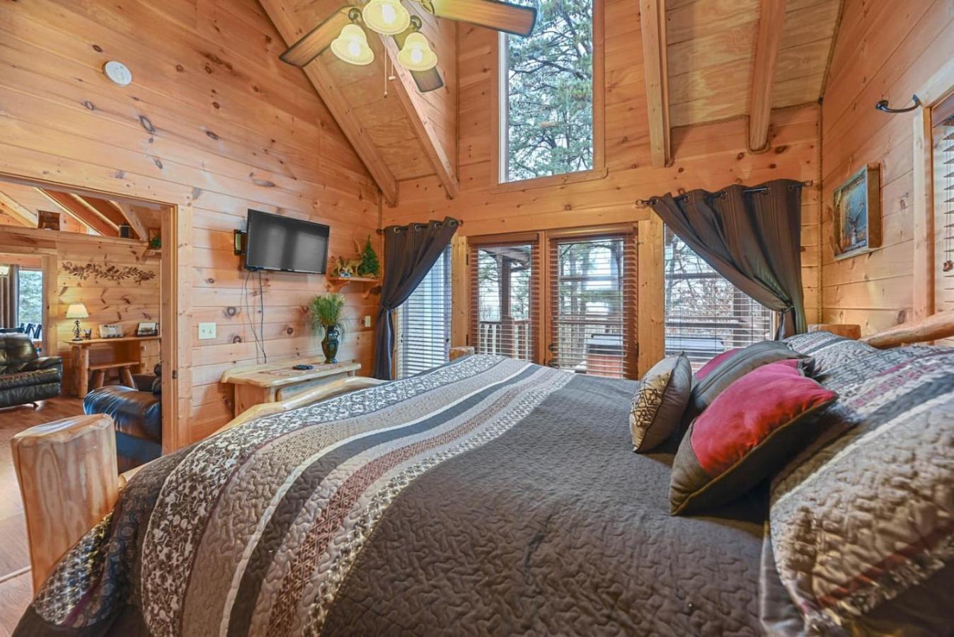 Big Blue Ridge MTN Views Hot Tub Pool Table