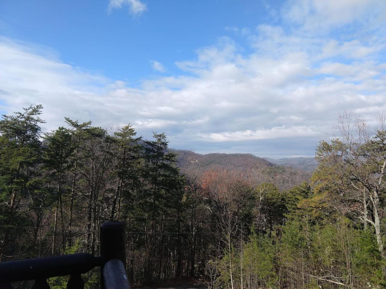 Big Blue Ridge MTN Views Hot Tub Pool Table