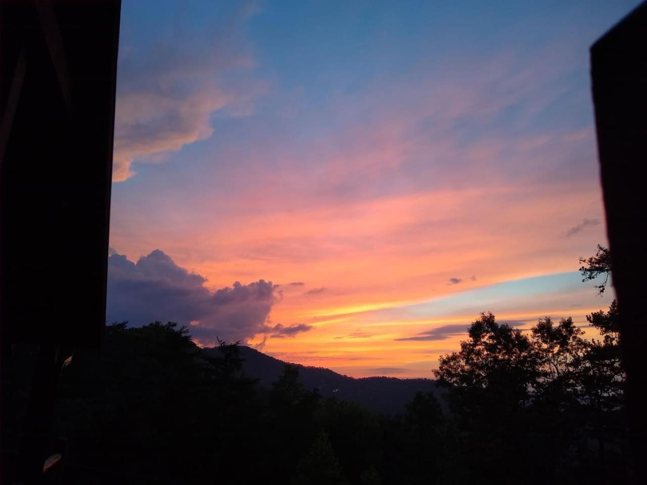 Big Blue Ridge MTN Views Hot Tub Pool Table