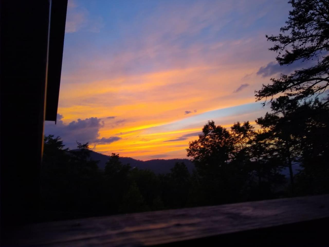 Big Blue Ridge MTN Views Hot Tub Pool Table