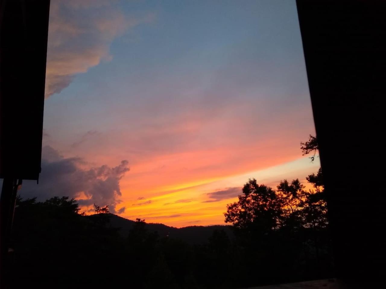 Big Blue Ridge MTN Views Hot Tub Pool Table