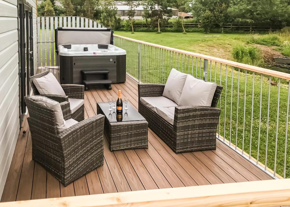 Flaxton Meadows Luxury Lodges
