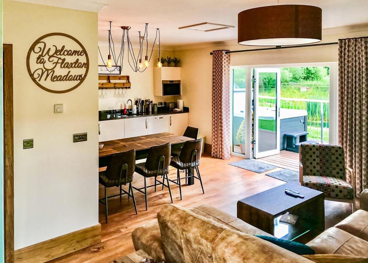 Flaxton Meadows Luxury Lodges