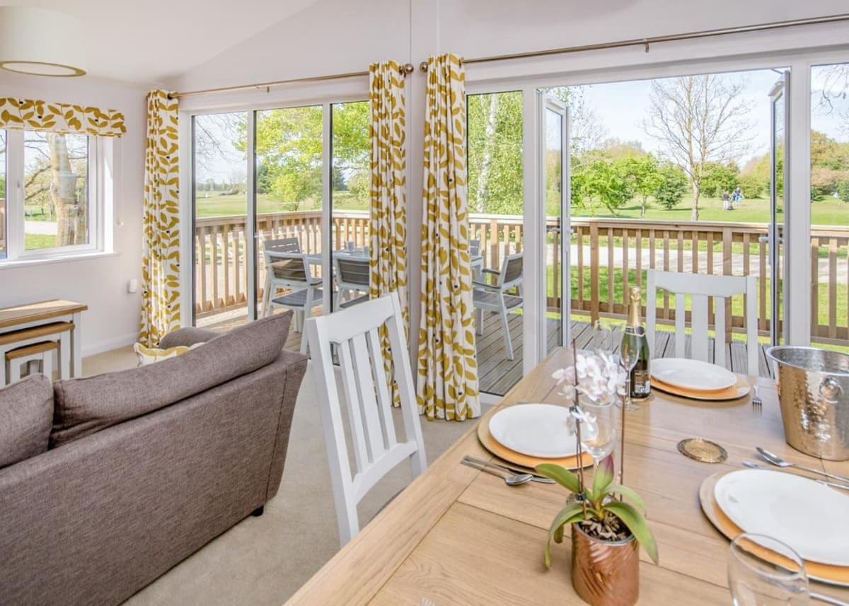 Hawthorn Glen Lodges