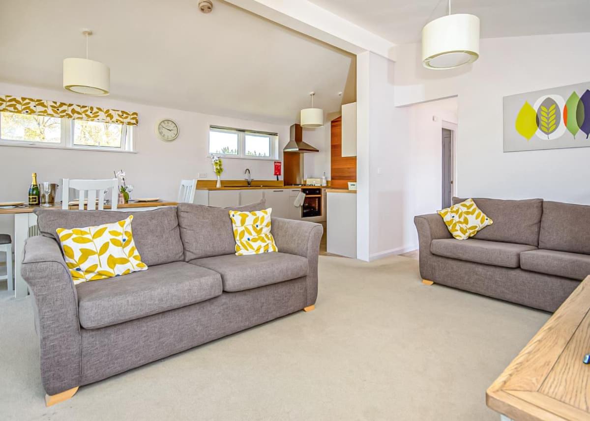 Hawthorn Glen Lodges