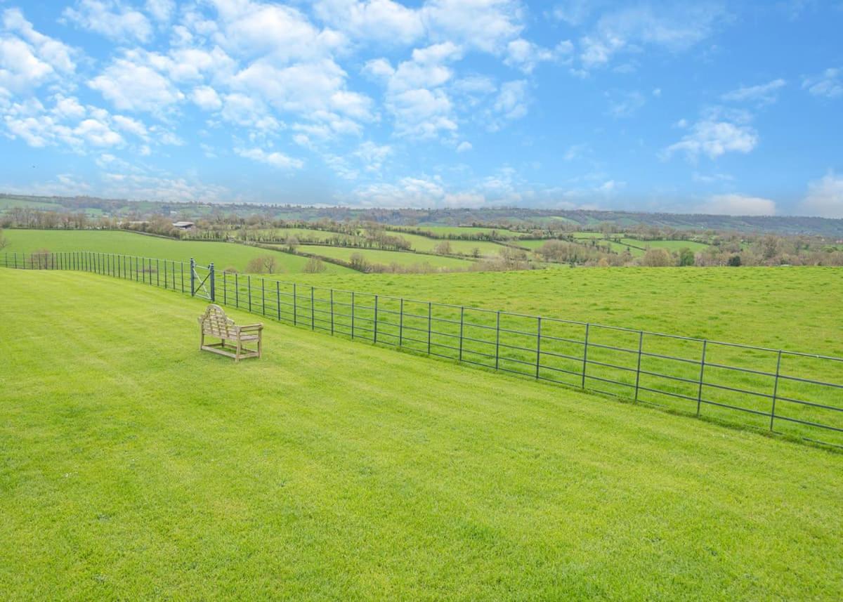 Midsomer Lodges