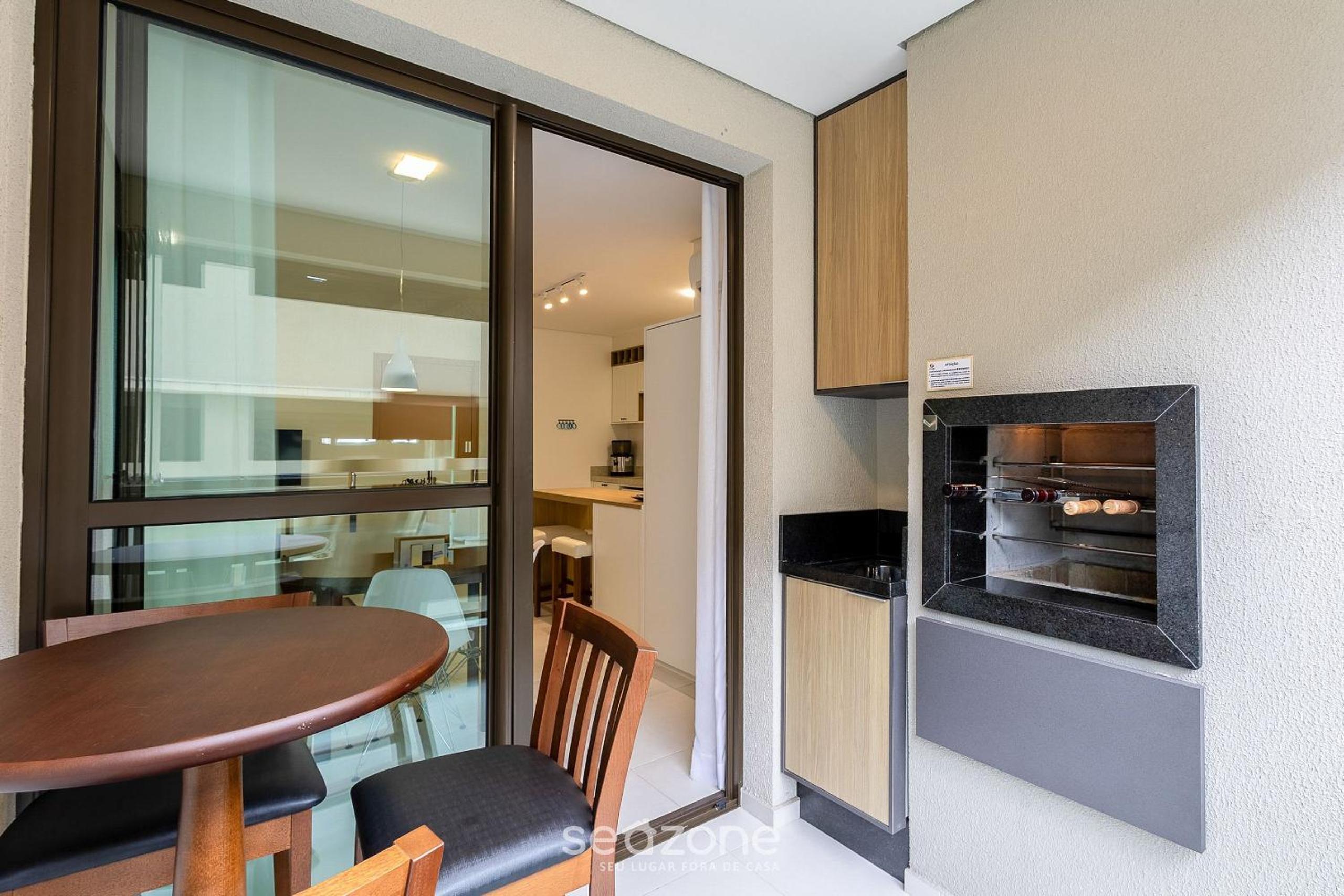 Apartments in Condominium w/ Great Infrastructure and 130 m from the Beach - AVR