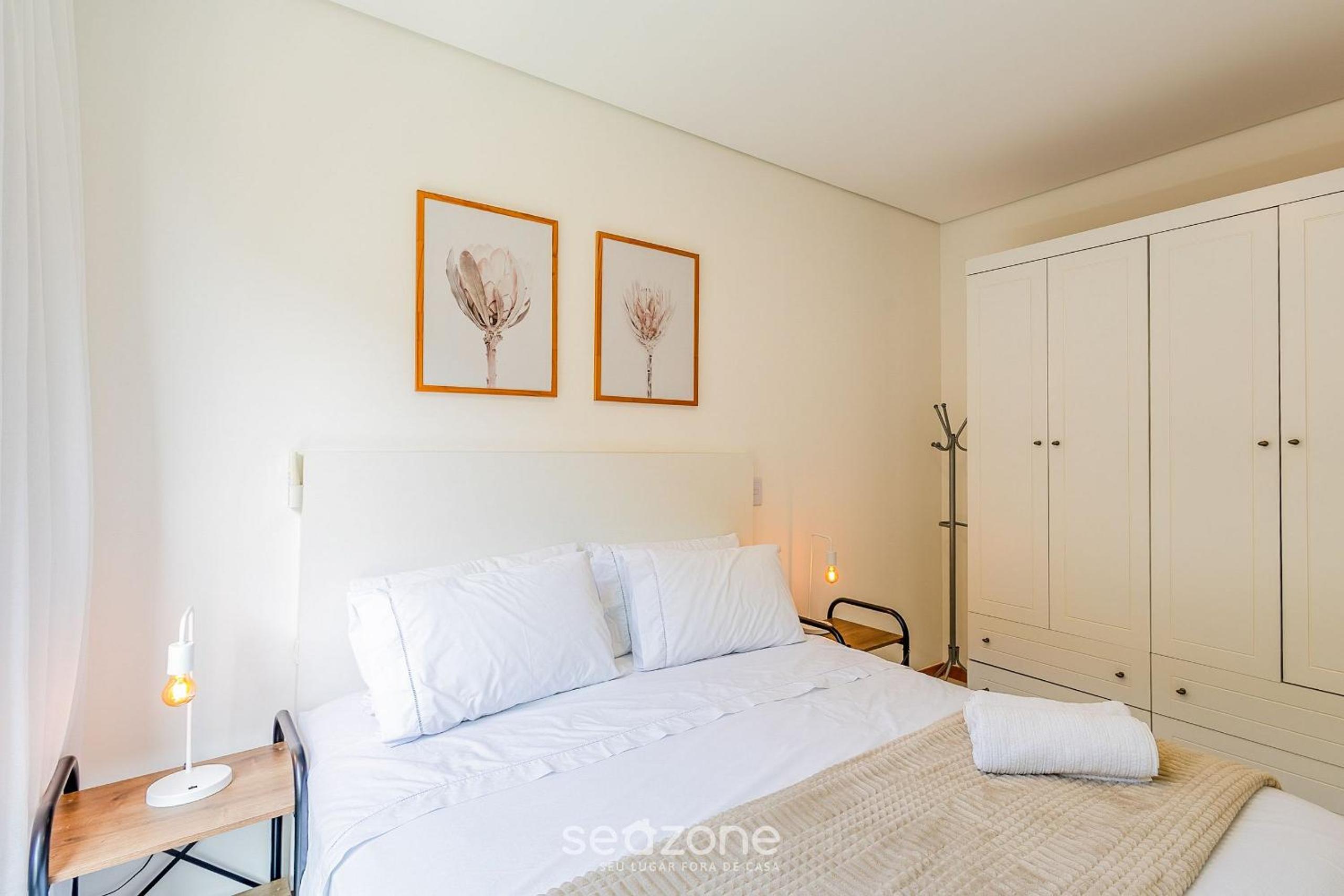 Apartments in Condominium w/ Great Infrastructure and 130 m from the Beach - AVR